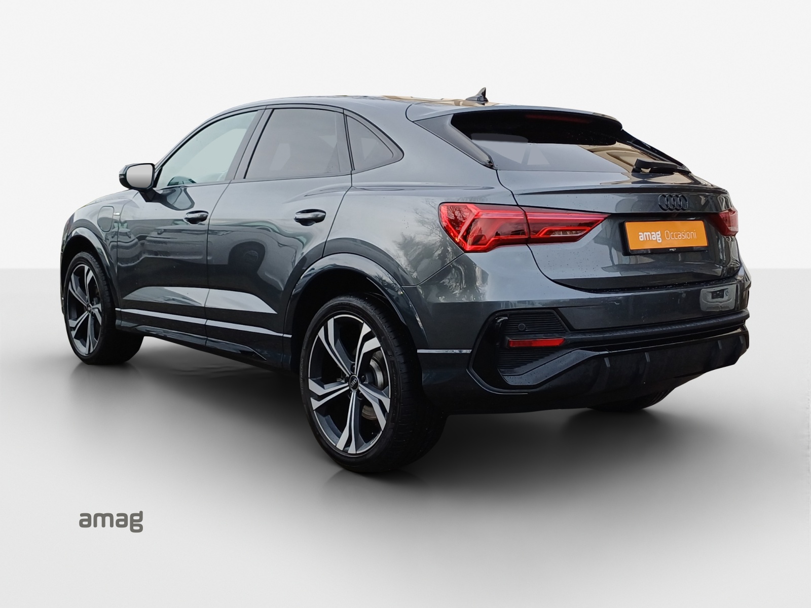 AUDI Q3 Sportback 45 TFSI e S line Attraction S-tronic-image-3