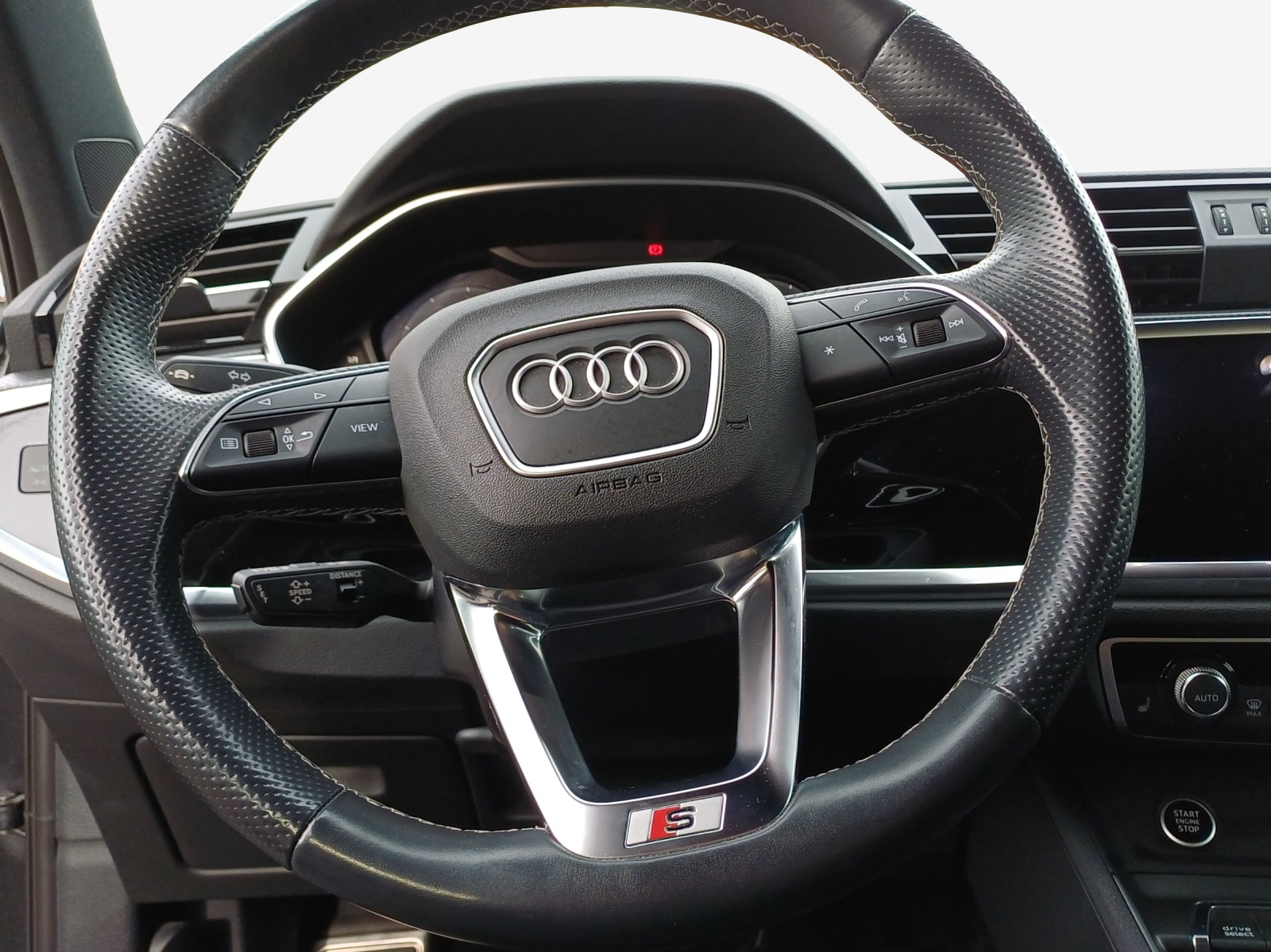 AUDI Q3 Sportback 45 TFSI e S line Attraction S-tronic-image-10