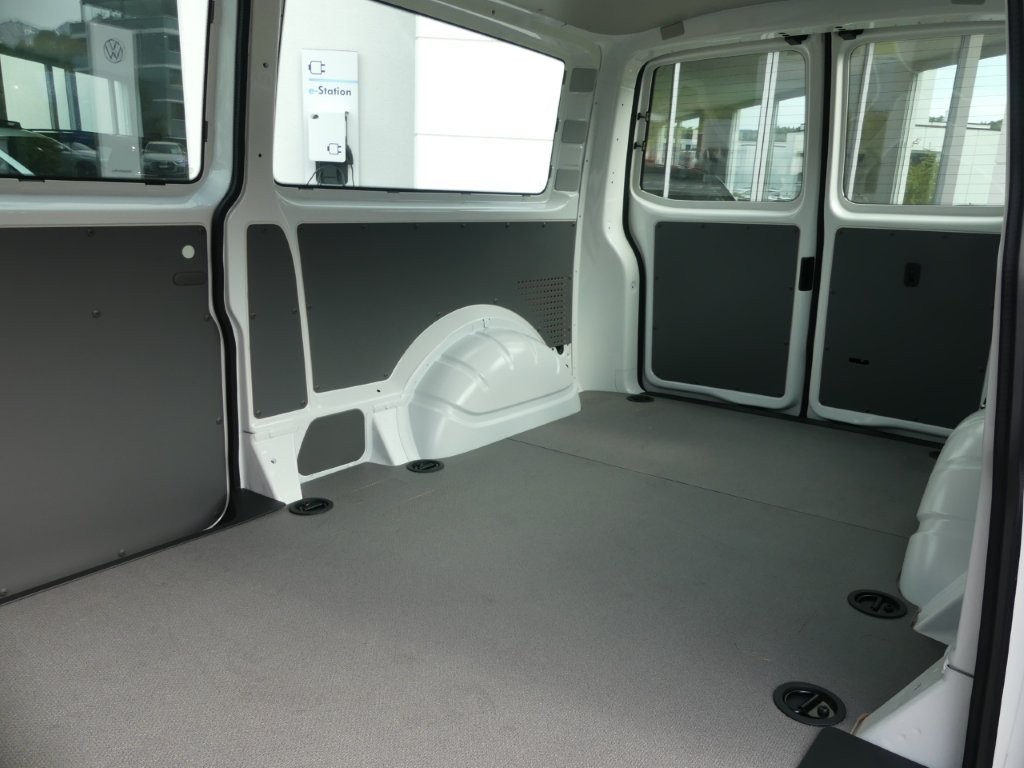 VW T6.1 2.0 Bi-TDI DSG-image-11