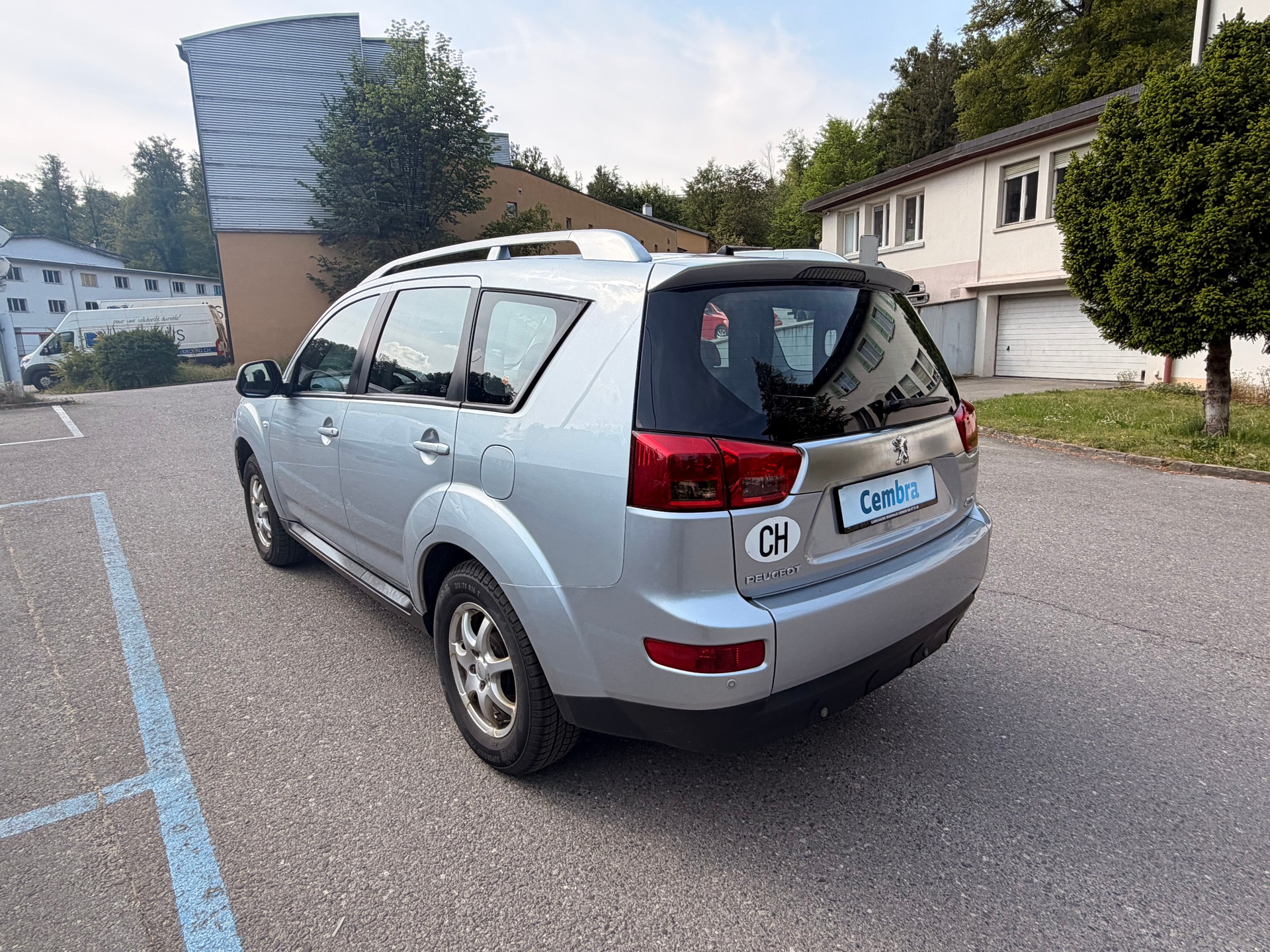 PEUGEOT 4007 2.4 Platinum Edition CVT-image-3