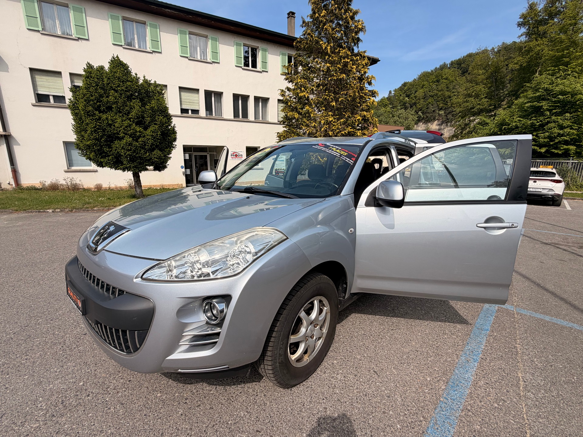 PEUGEOT 4007 2.4 Platinum Edition CVT-image-14