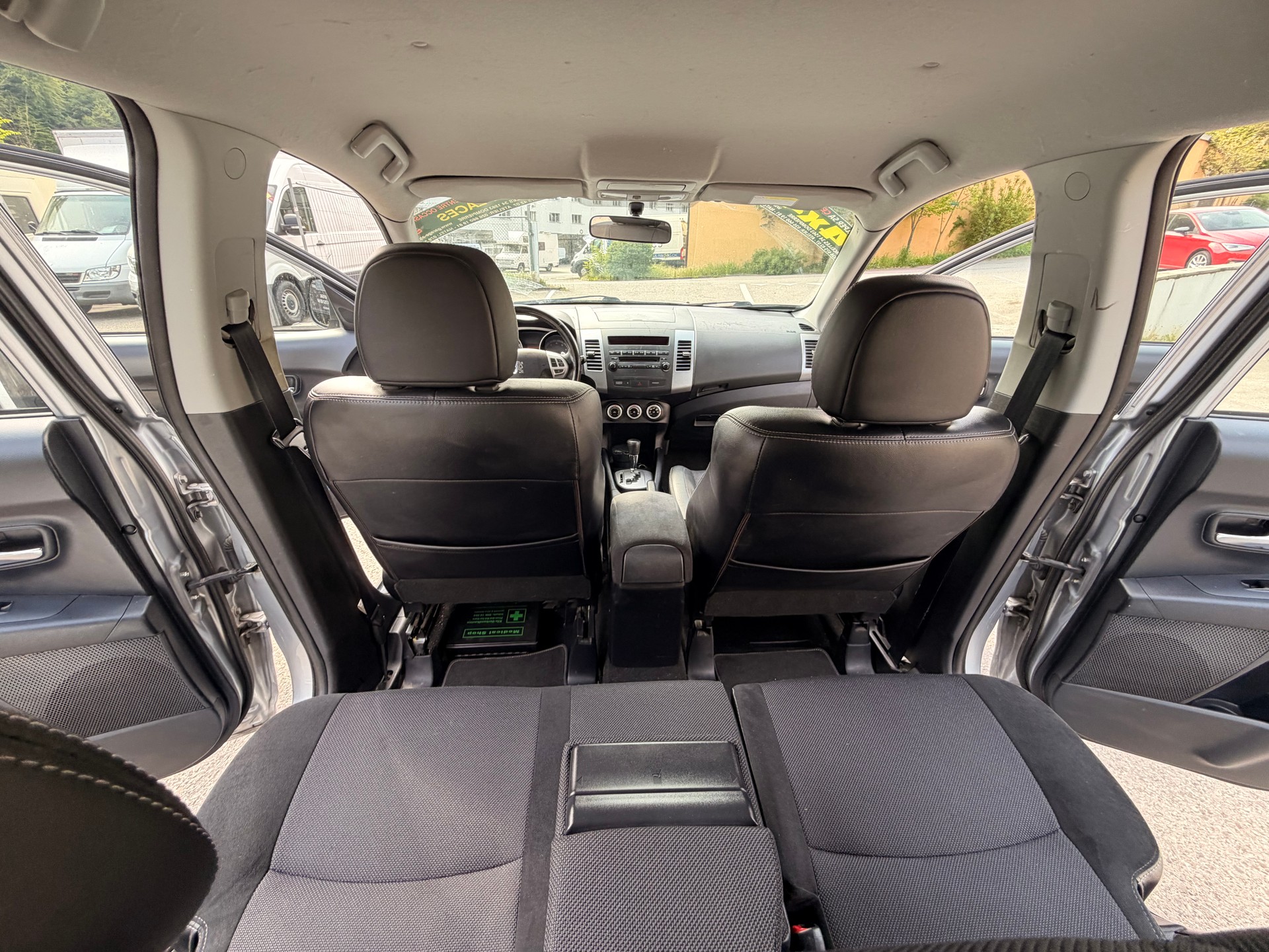 PEUGEOT 4007 2.4 Platinum Edition CVT-image-22