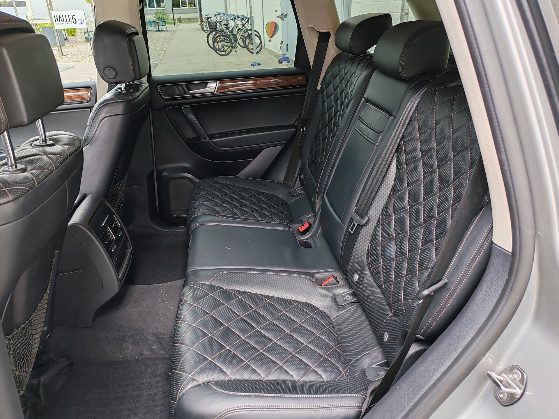 VW 3.0 V6 TDI 262 BlueMT Execut.-image-3