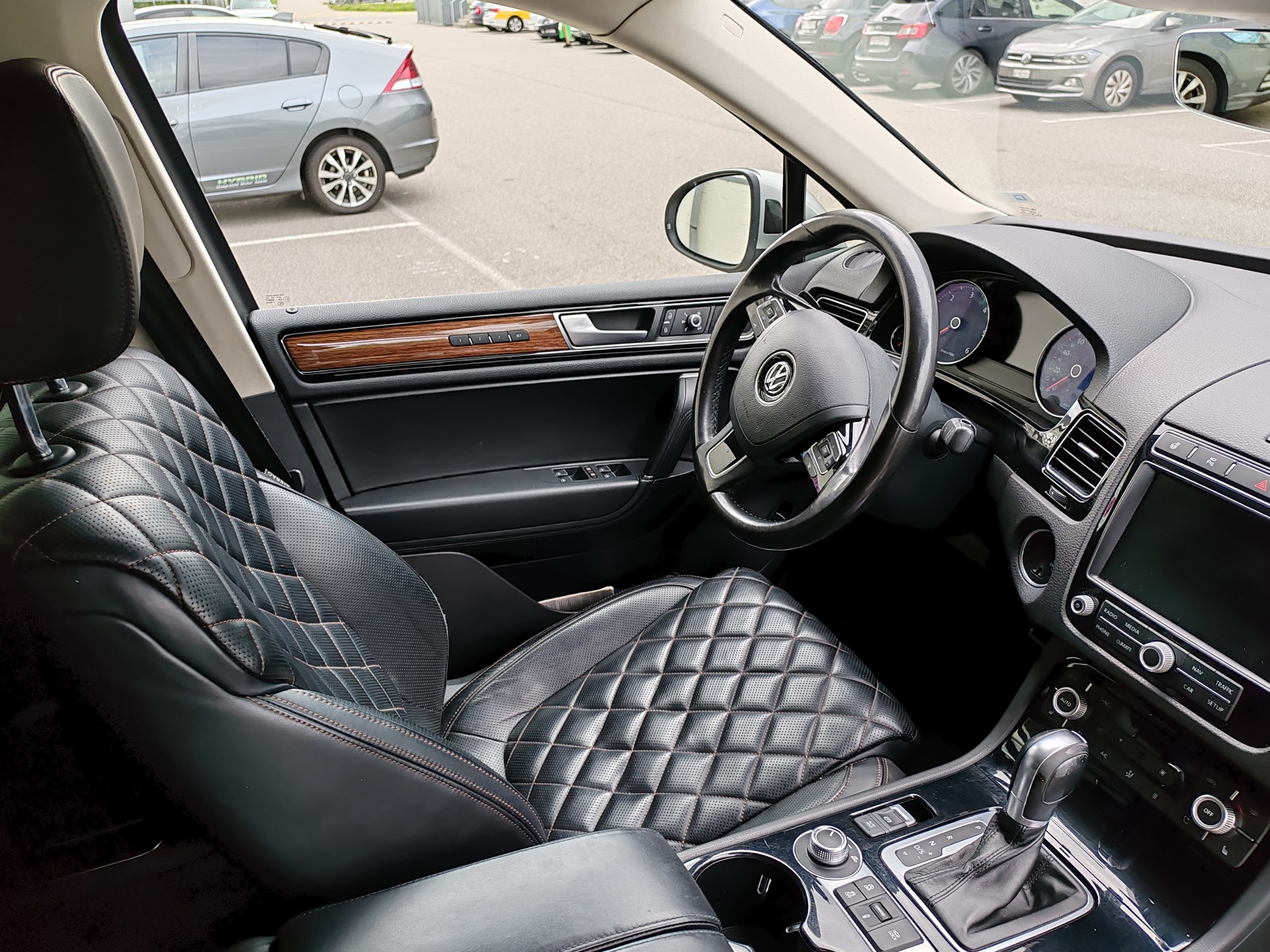 VW 3.0 V6 TDI 262 BlueMT Execut.-image-2