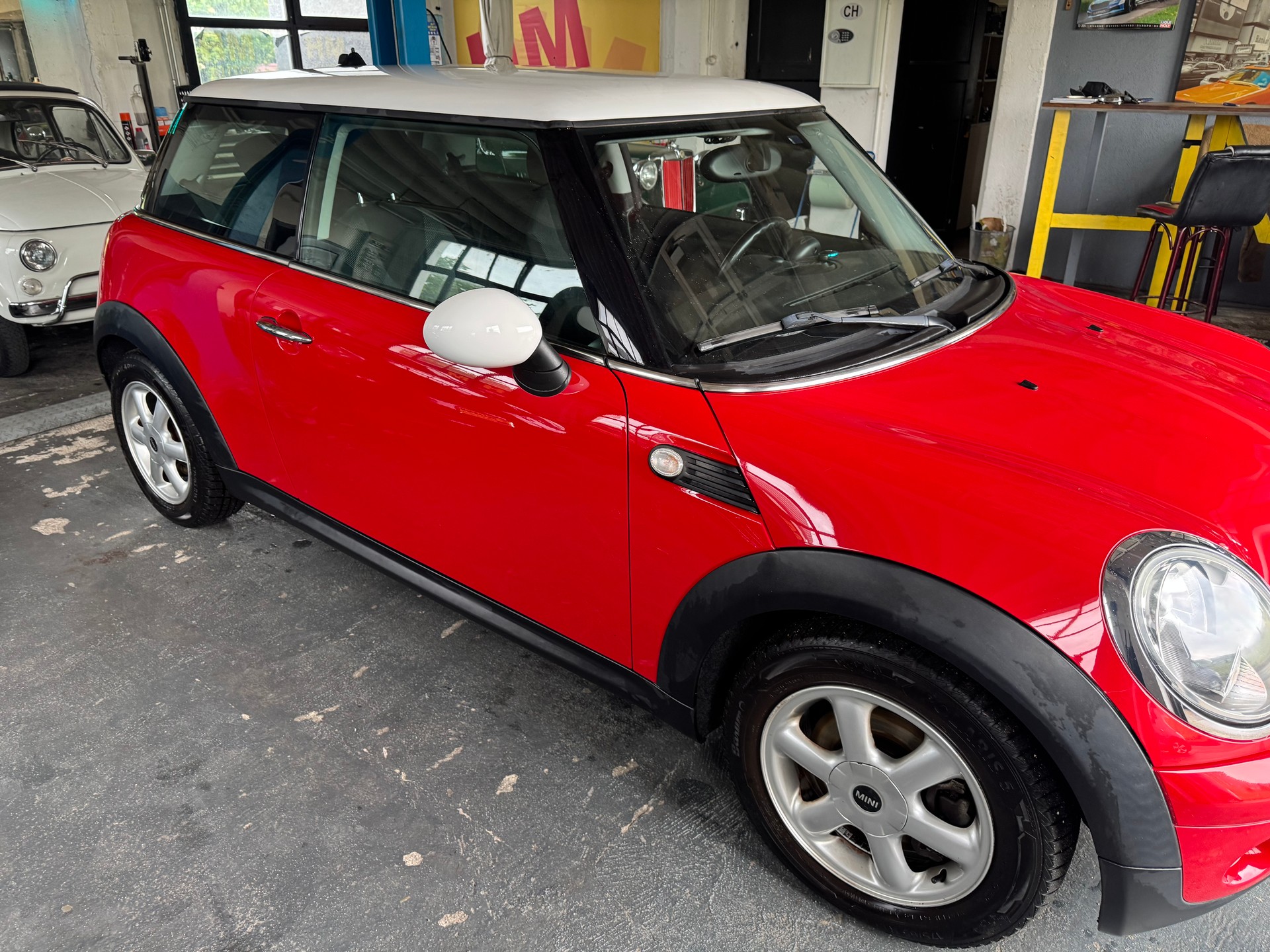 MINI Cooper-image-3