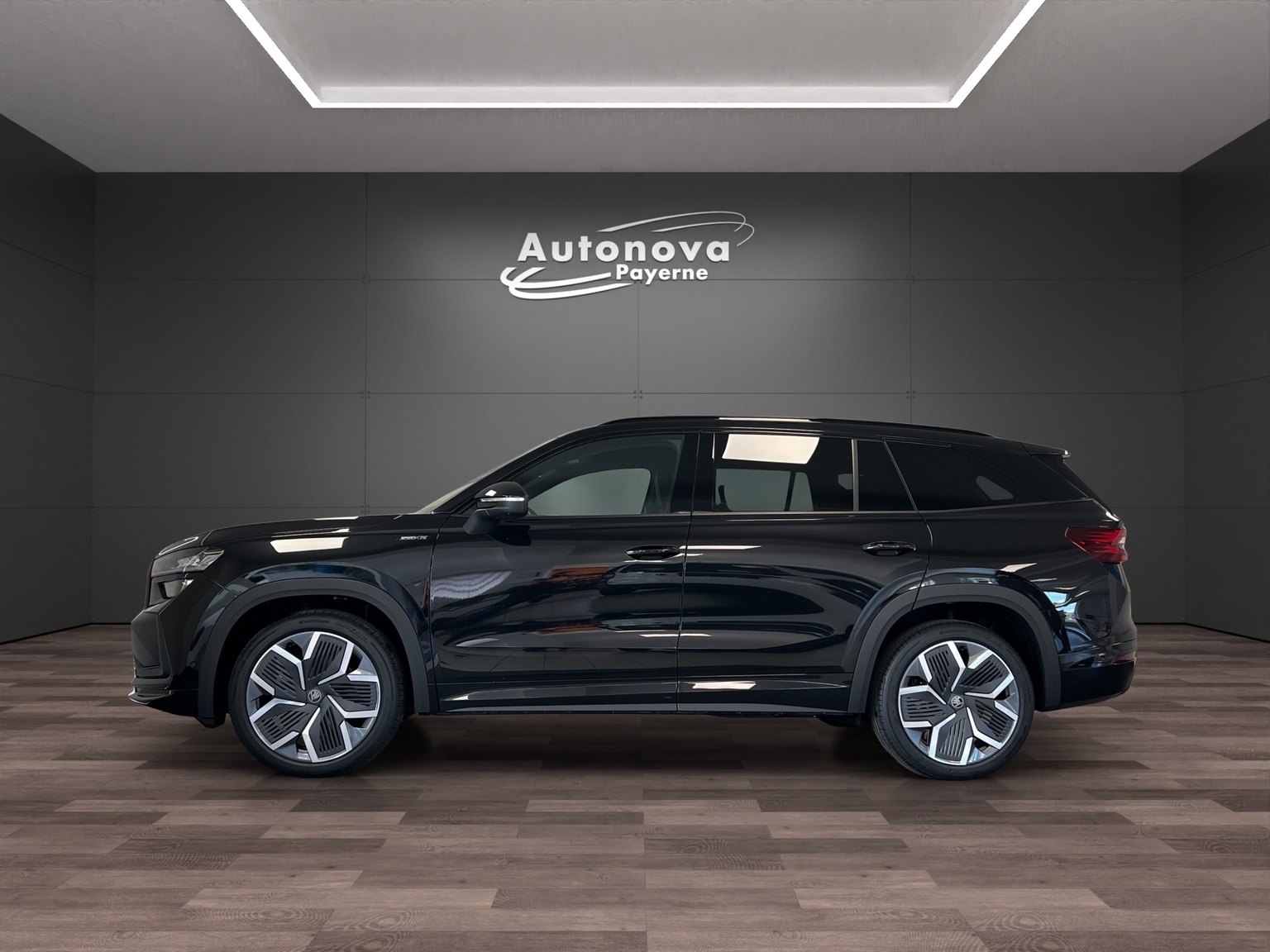 SKODA Kodiaq 2.0 TSI Sportline 4x4-image-2