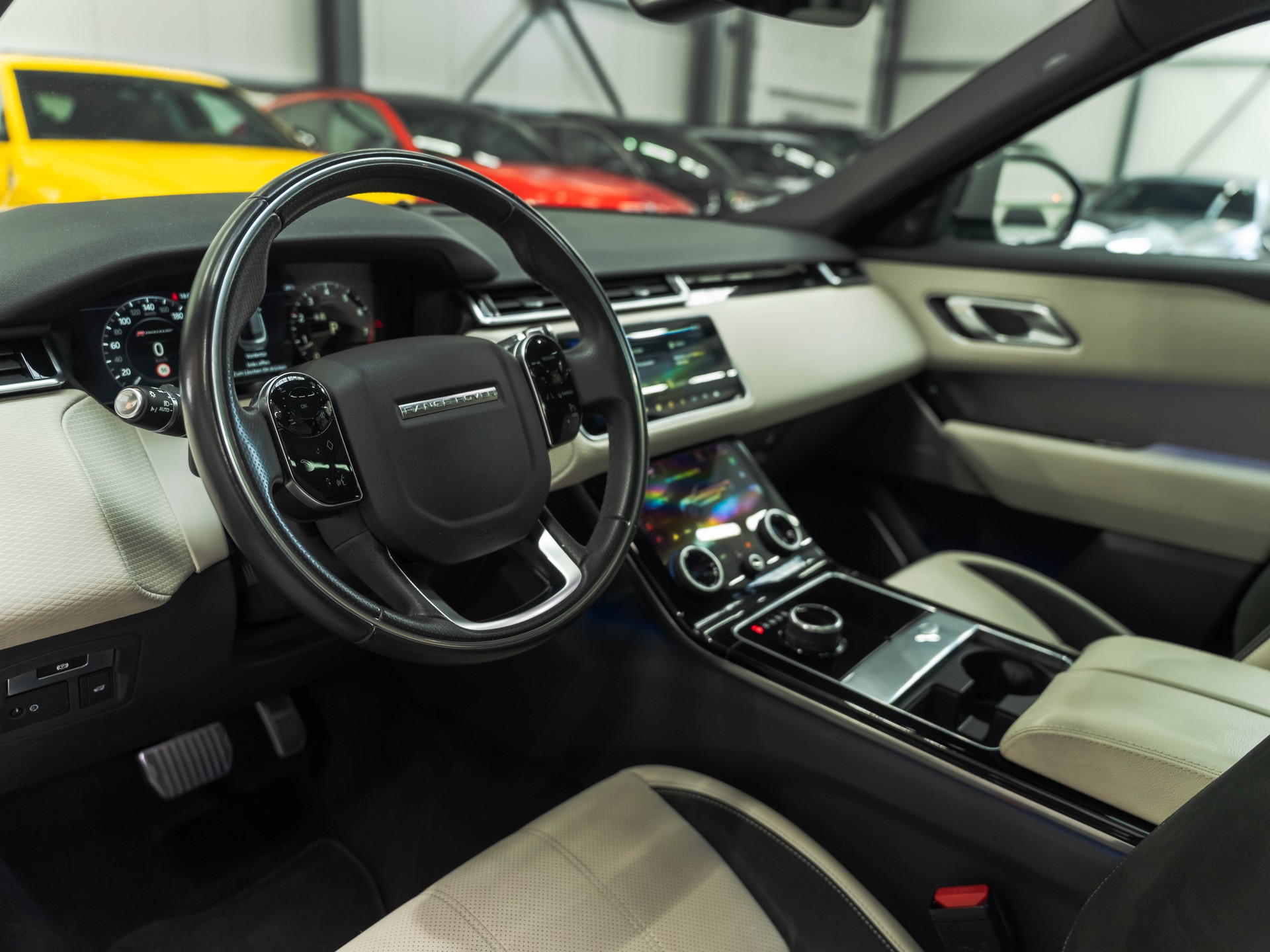 LAND ROVER Range Rover Velar R-Dynamic P 380 SE Automatic-image-7