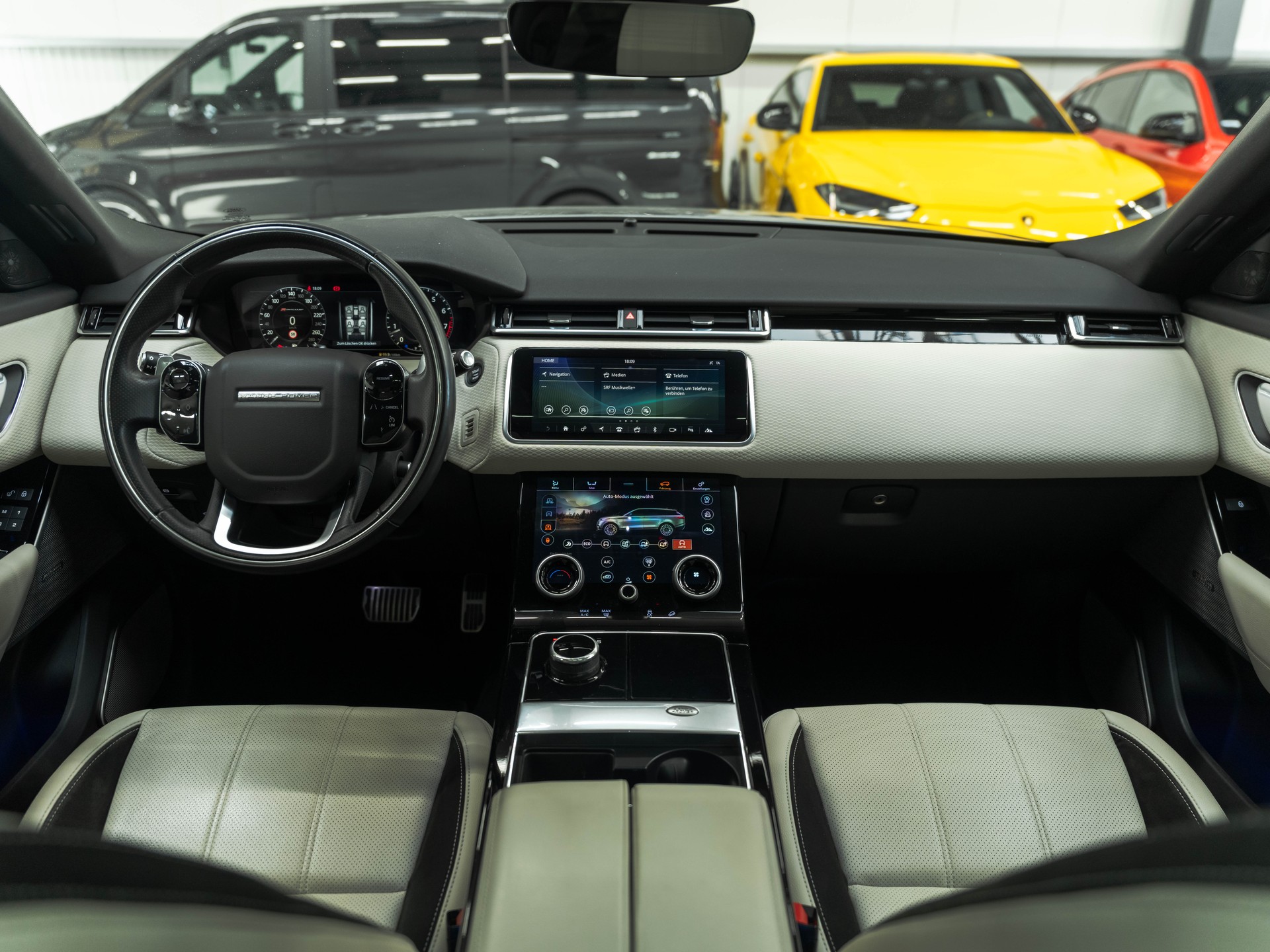 LAND ROVER Range Rover Velar R-Dynamic P 380 SE Automatic-image-6