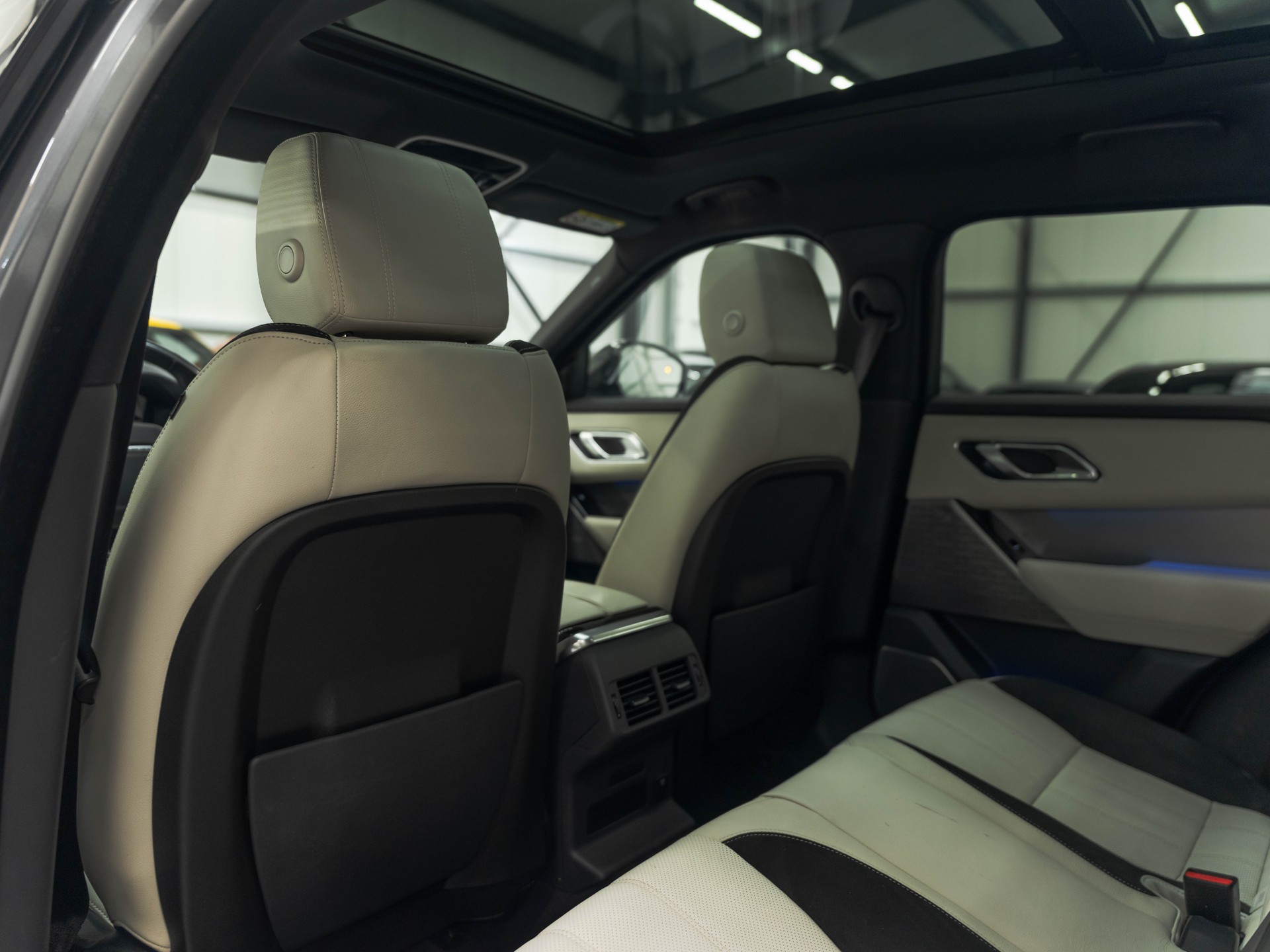 LAND ROVER Range Rover Velar R-Dynamic P 380 SE Automatic-image-11