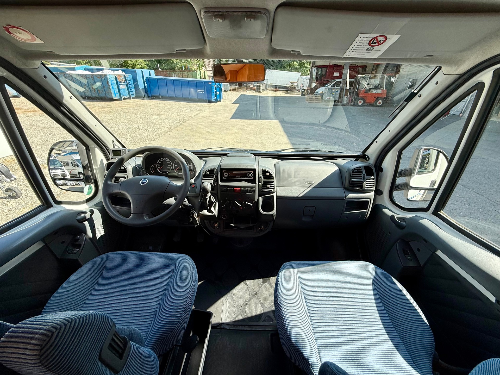 FIAT Adria Coral 660SL -Längsbetten-image-16