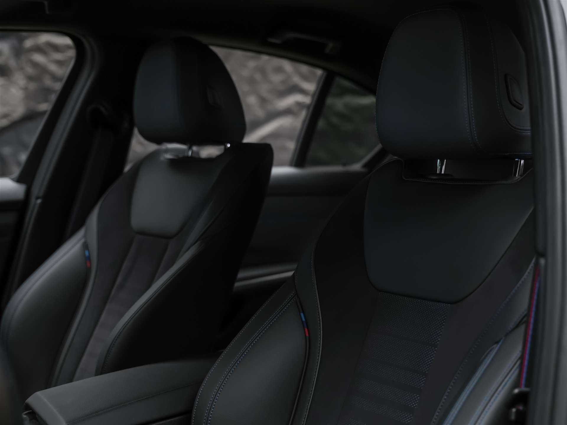 BMW 330i xDrive Steptronic M Sport Pro *Werksgarantie*Head-Up Display*Harman/Kardon*-image-9