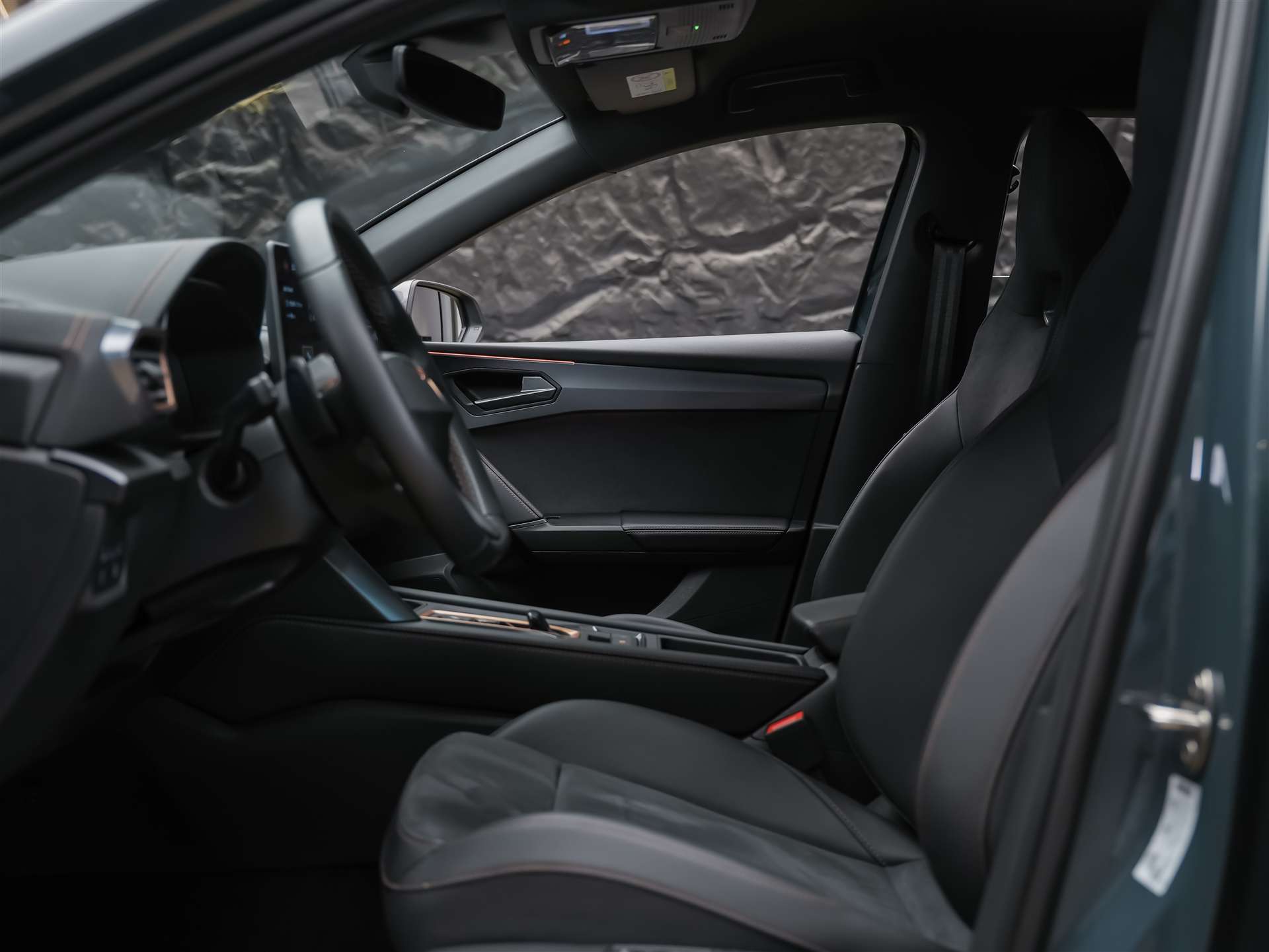 CUPRA Leon 2.0 TSI 300 VZ DSG *Werksgarantie*El. Sitze mit Memory*Lenkradheizung*-image-8