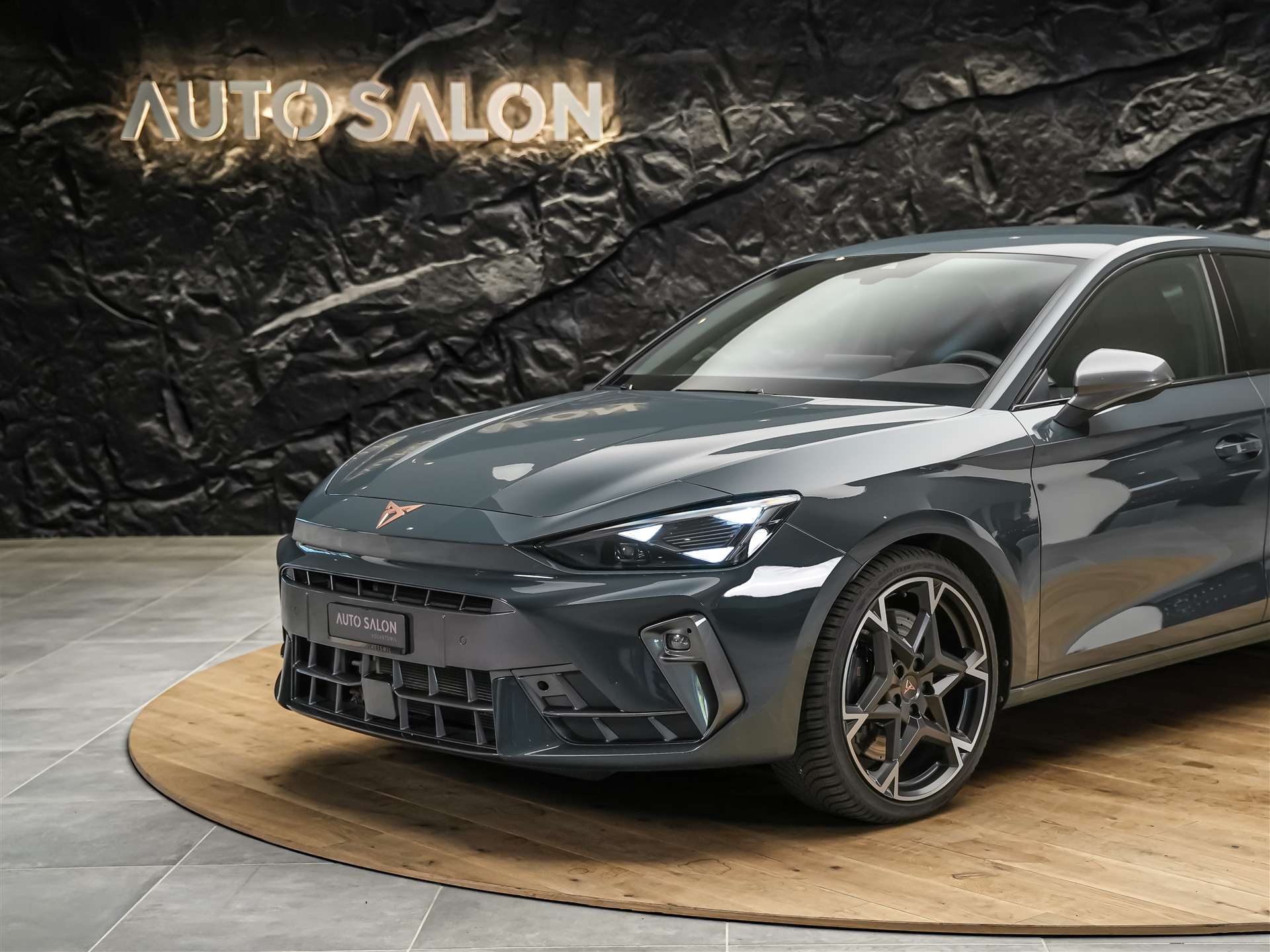 CUPRA Leon 2.0 TSI 300 VZ DSG *Werksgarantie*El. Sitze mit Memory*Lenkradheizung*-image-13
