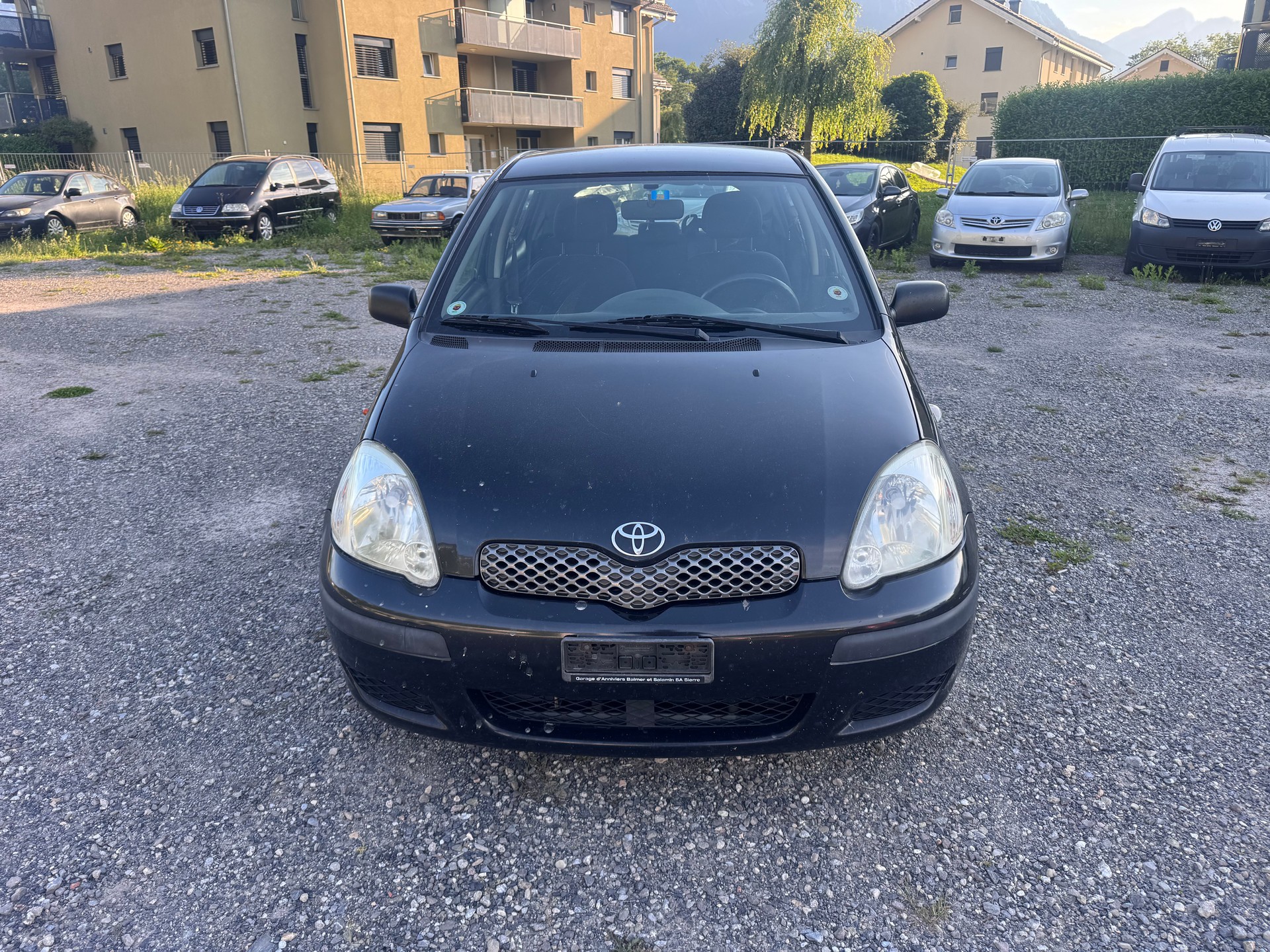 TOYOTA Yaris 1.0 Linea Luna-image-1