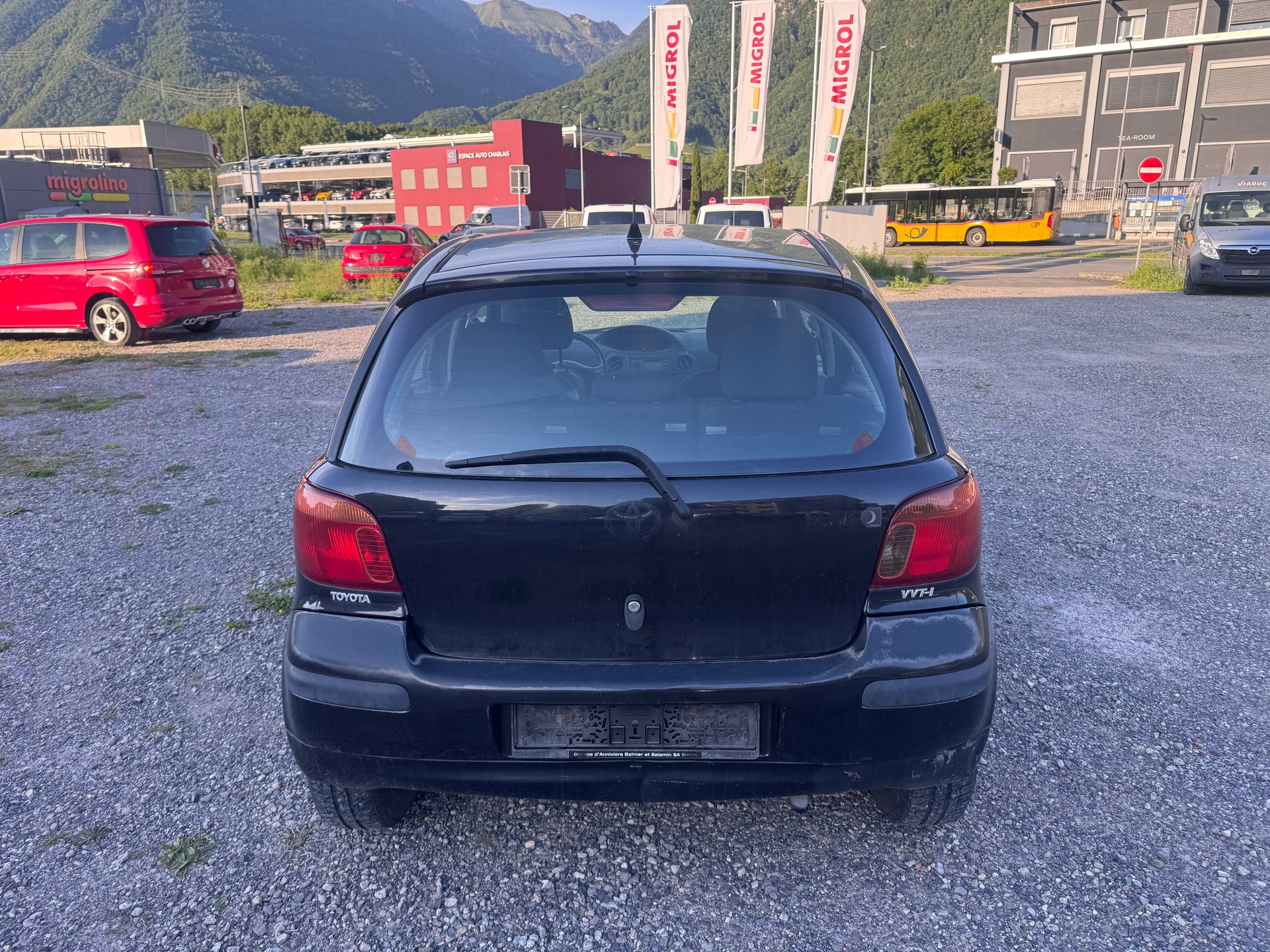 TOYOTA Yaris 1.0 Linea Luna-image-5