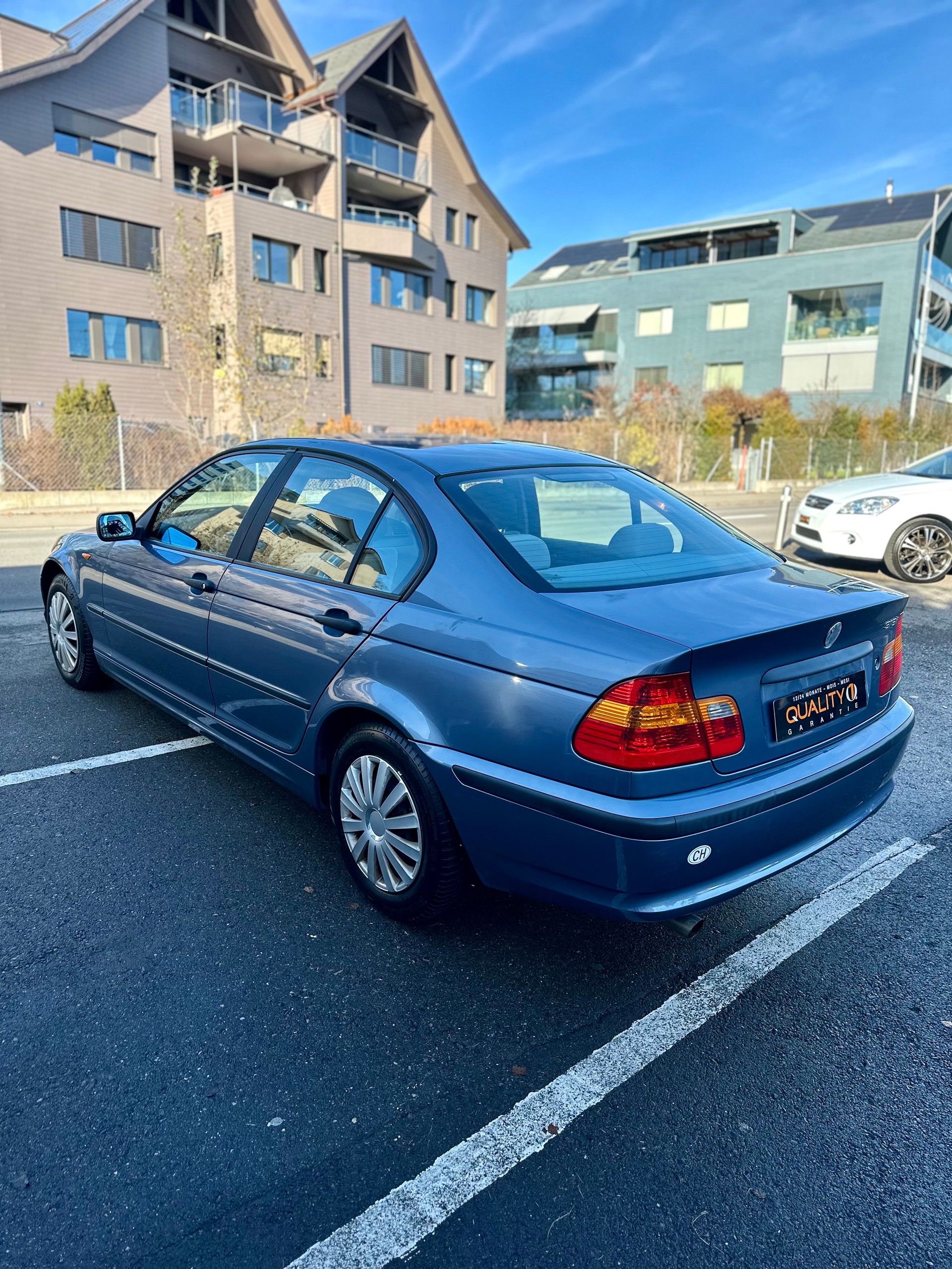 BMW 316i-image-4