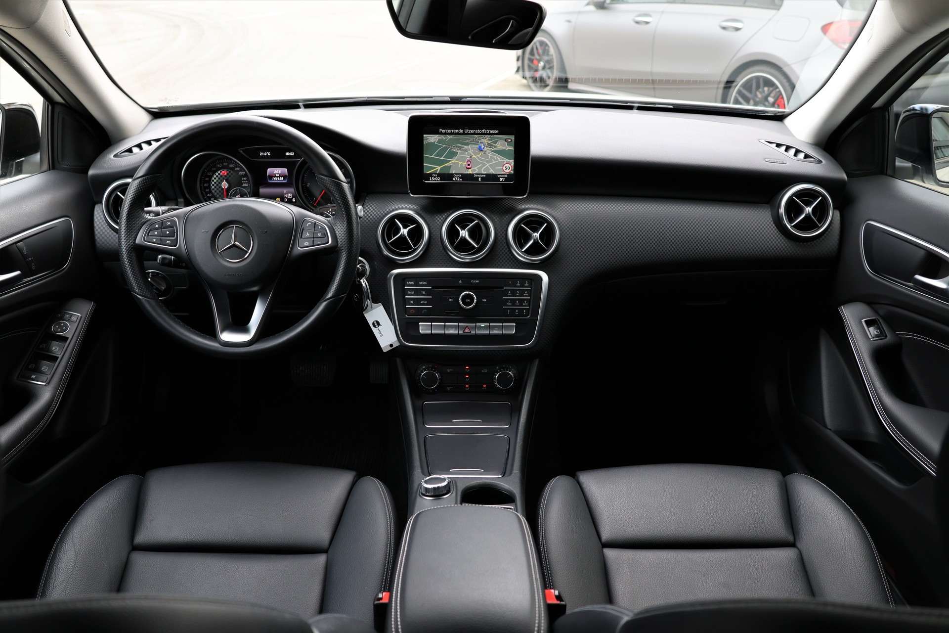 MERCEDES-BENZ A 220 d Urban 4Matic 7G-DCT (CH)-image-13