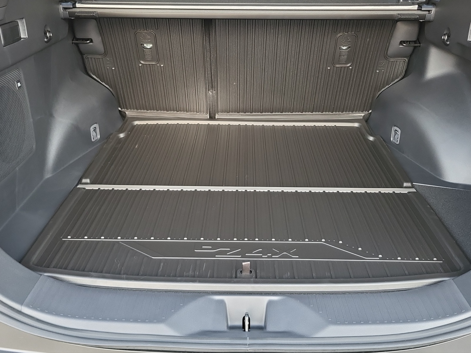 TOYOTA bZ4X Touring Premium AWD-image-15