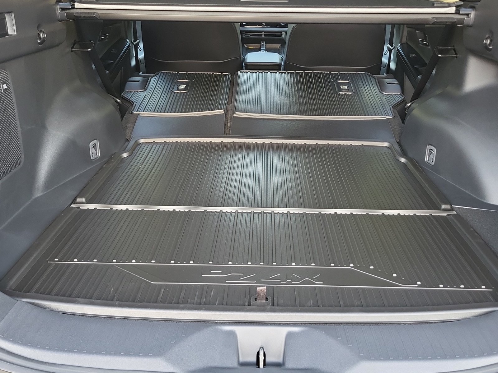 TOYOTA bZ4X Touring Premium AWD-image-16