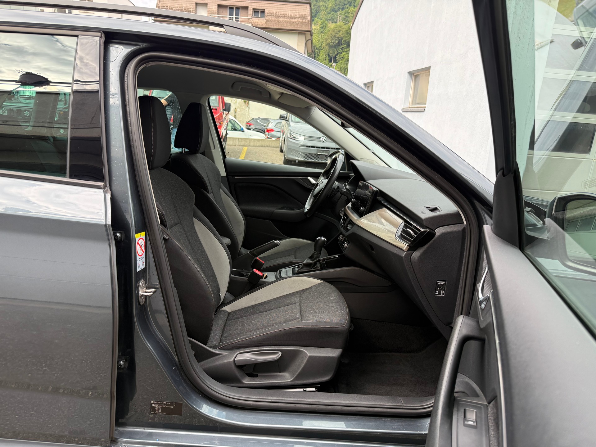SKODA Kamiq 1.0 TSI Style DSG-image-11