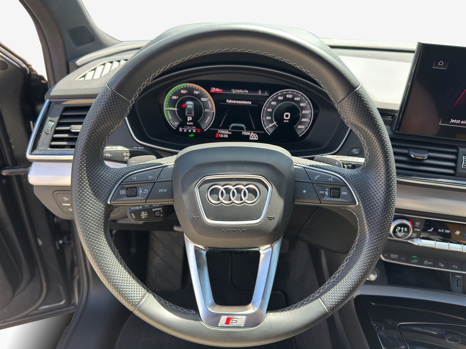 AUDI Q5 50 TFSI e PHEV S line quattro S-tronic-image-10