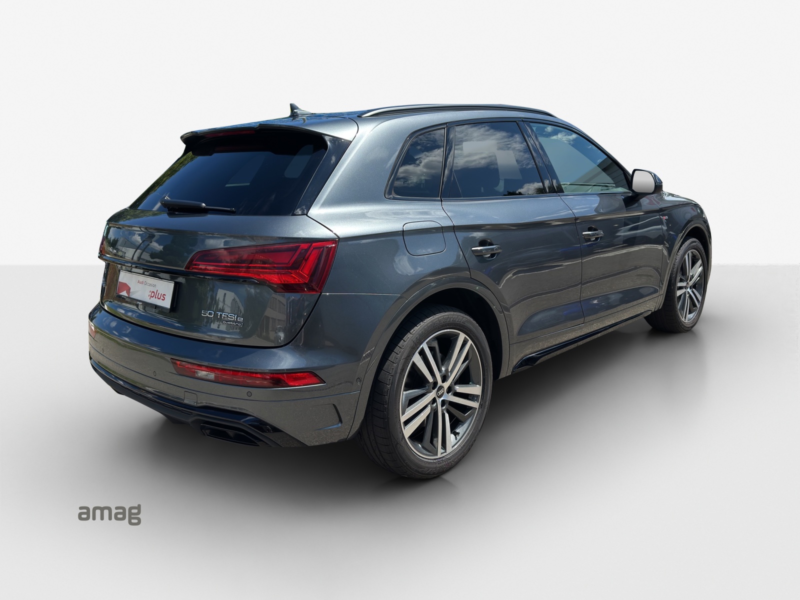 AUDI Q5 50 TFSI e PHEV S line quattro S-tronic-image-5