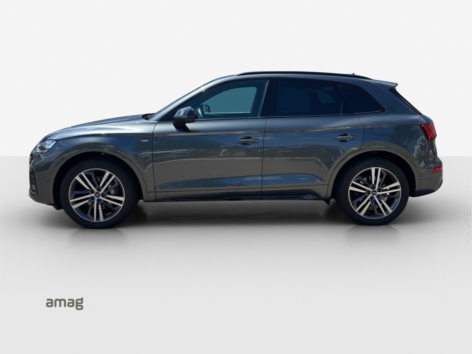 AUDI Q5 50 TFSI e PHEV S line quattro S-tronic-image-1