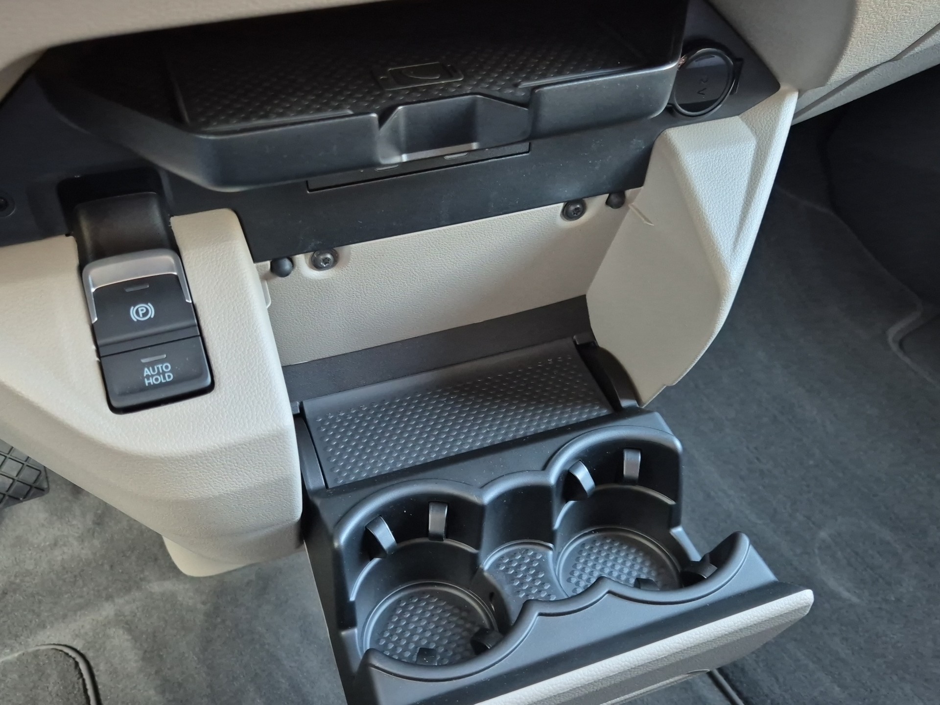VW Multivan 1.5 eHybrid 4Motion DSG-image-17