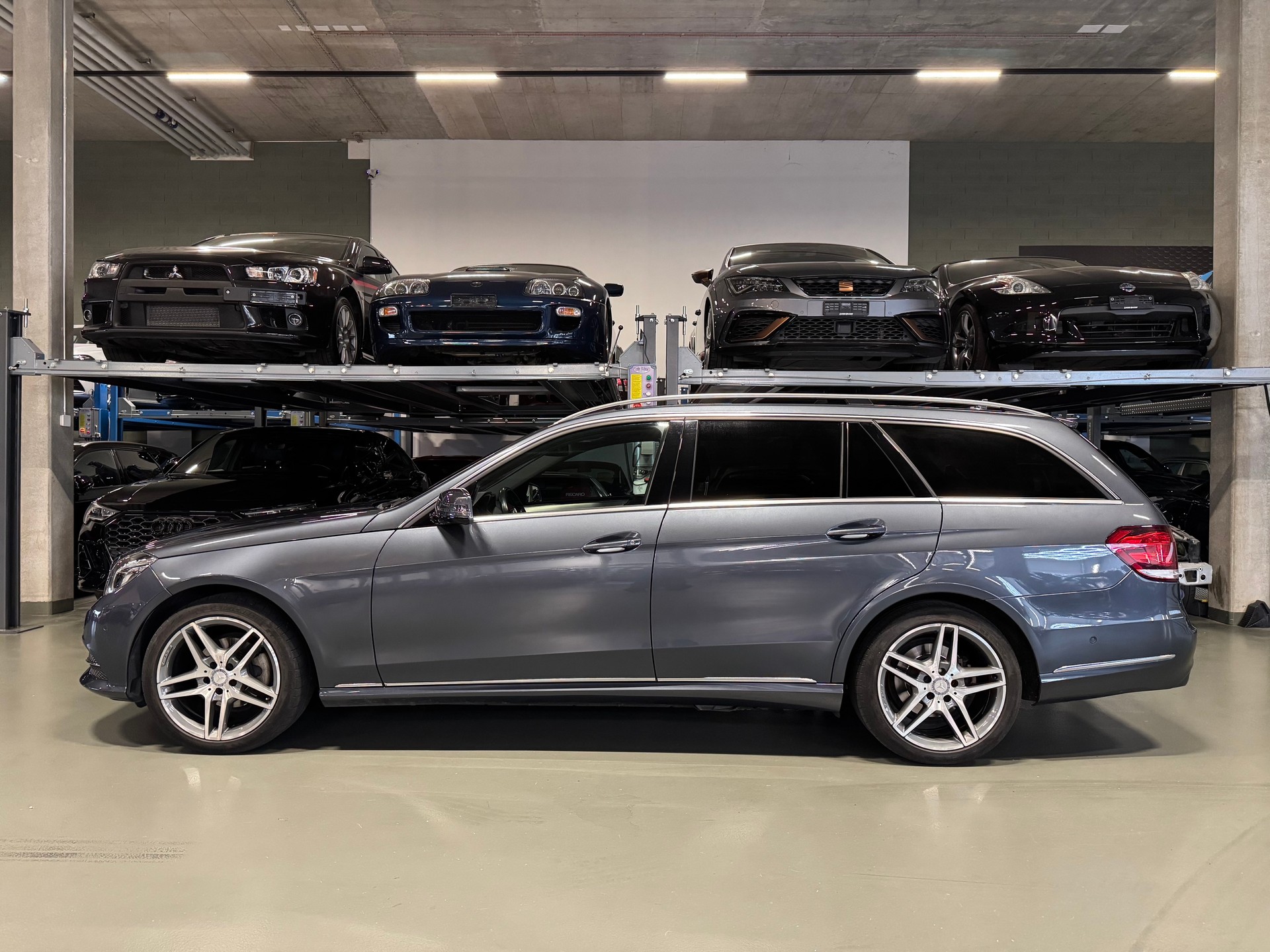 MERCEDES-BENZ E 220 CDI Avantgarde 7G-Tronic