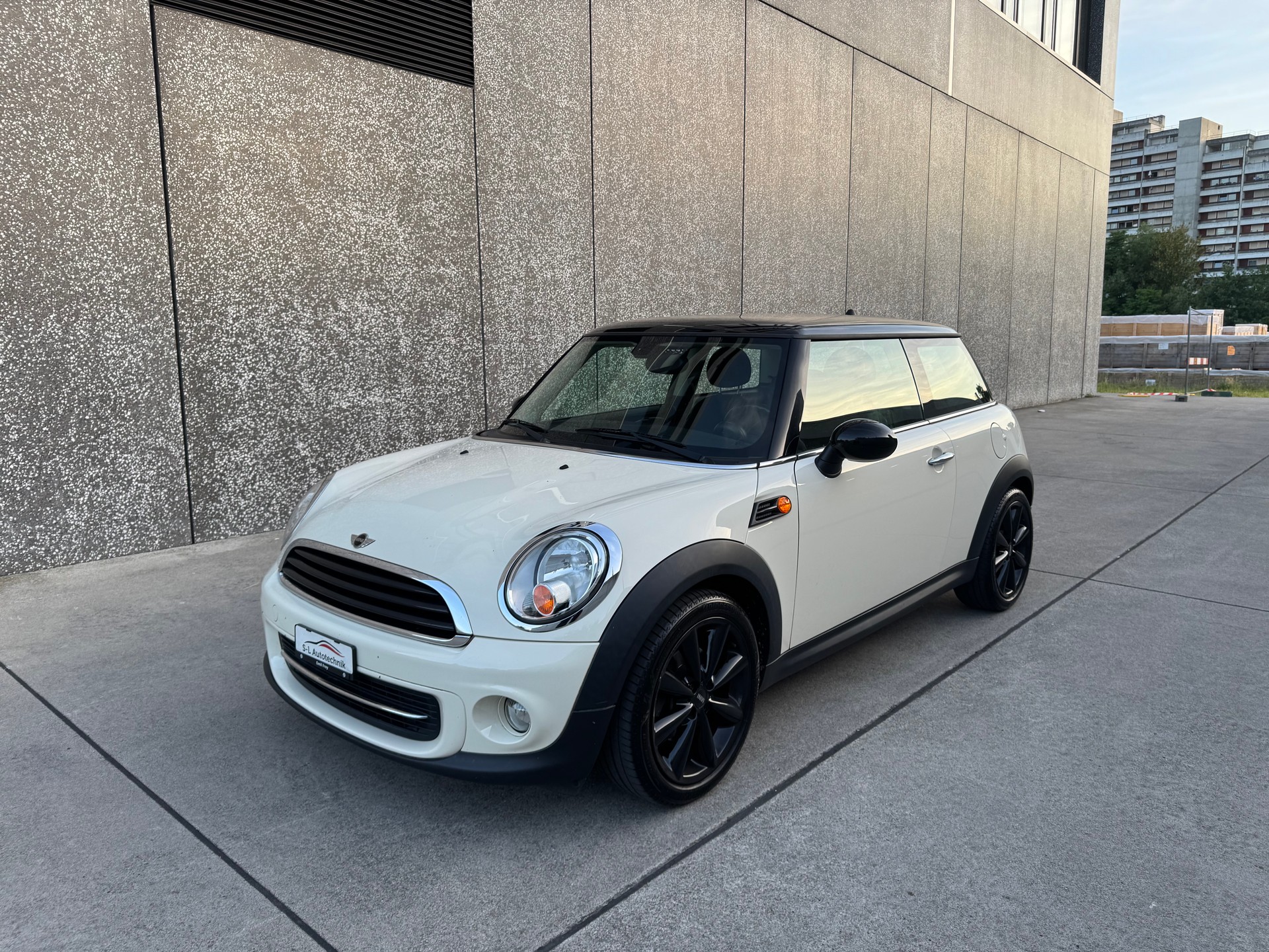 MINI Cooper-image-0