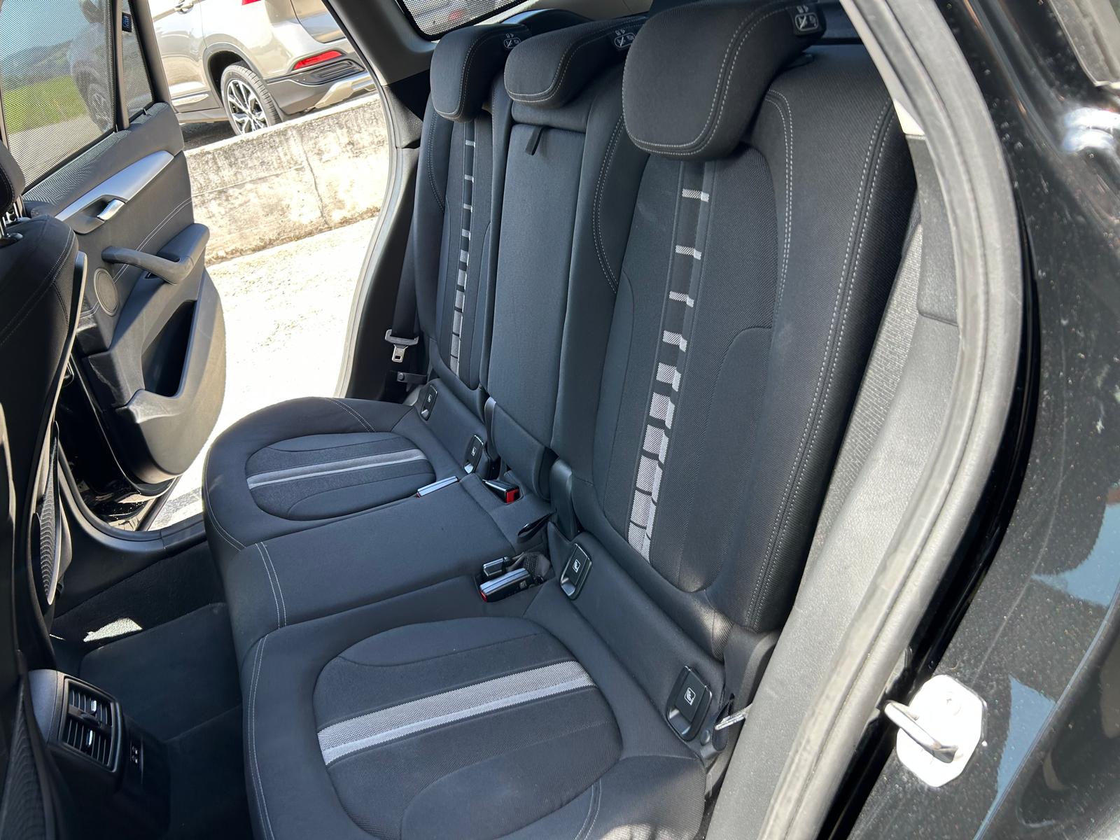 BMW X1 xDrive 20d Steptronic-image-12