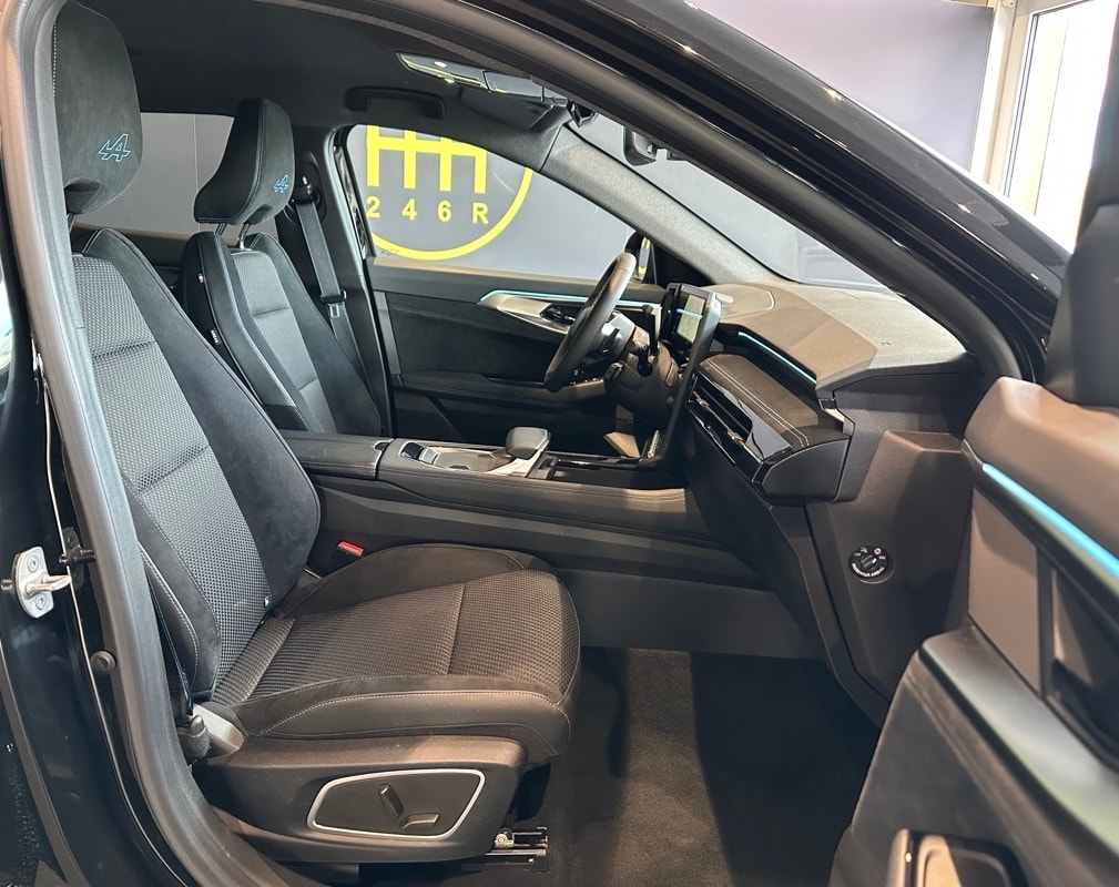 RENAULT Austral 1.3 MHEV 160 Techno Esprit Alpine A-image-12