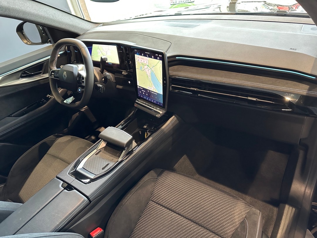 RENAULT Austral 1.3 MHEV 160 Techno Esprit Alpine A-image-11