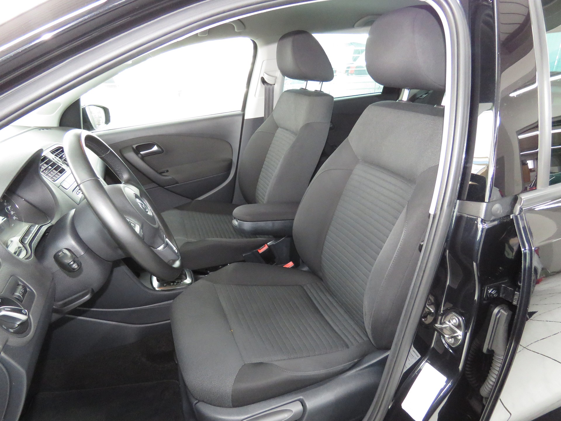 VW Polo 1.2 TSI Comfortline DSG-image-7