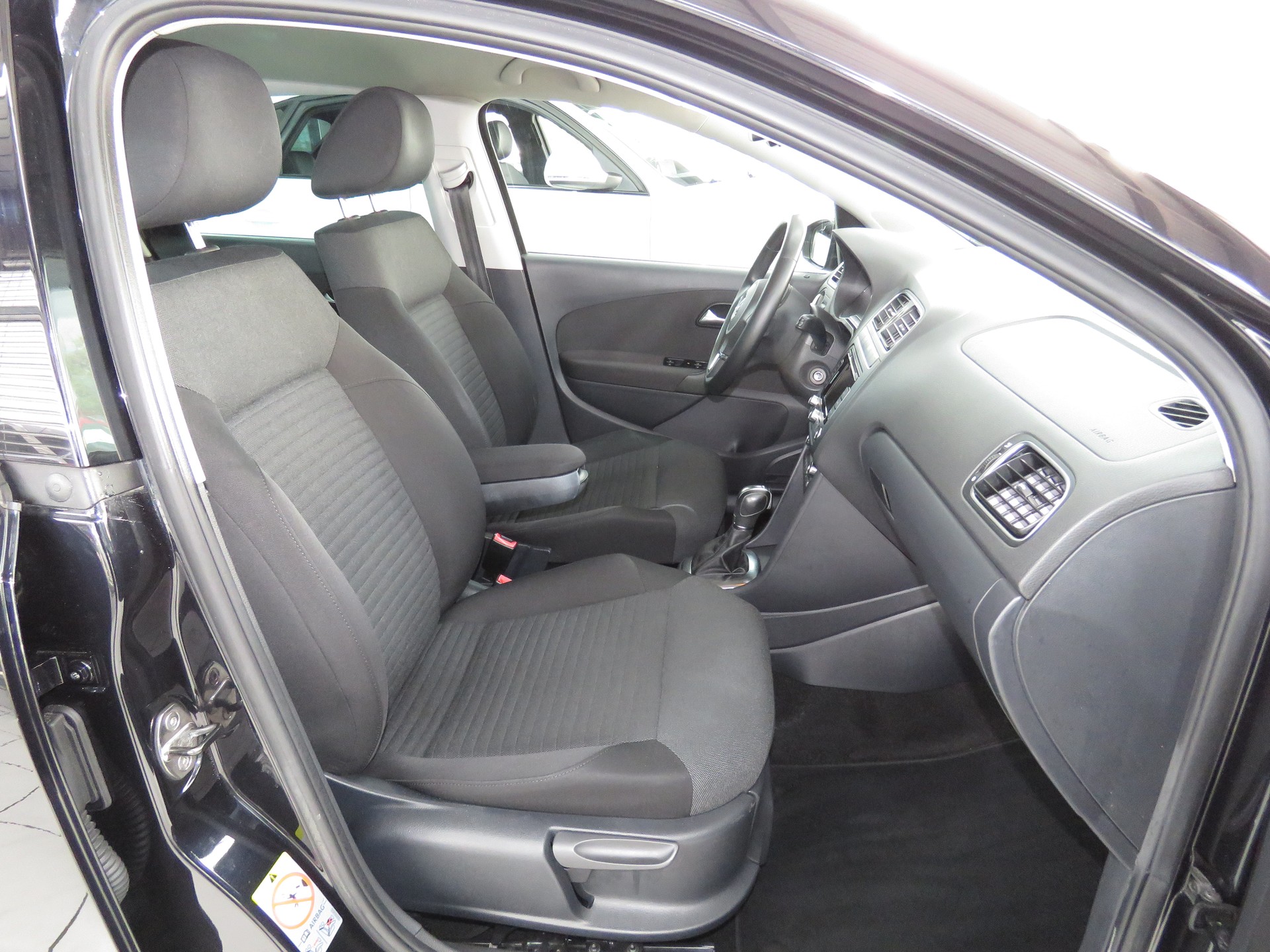 VW Polo 1.2 TSI Comfortline DSG-image-11