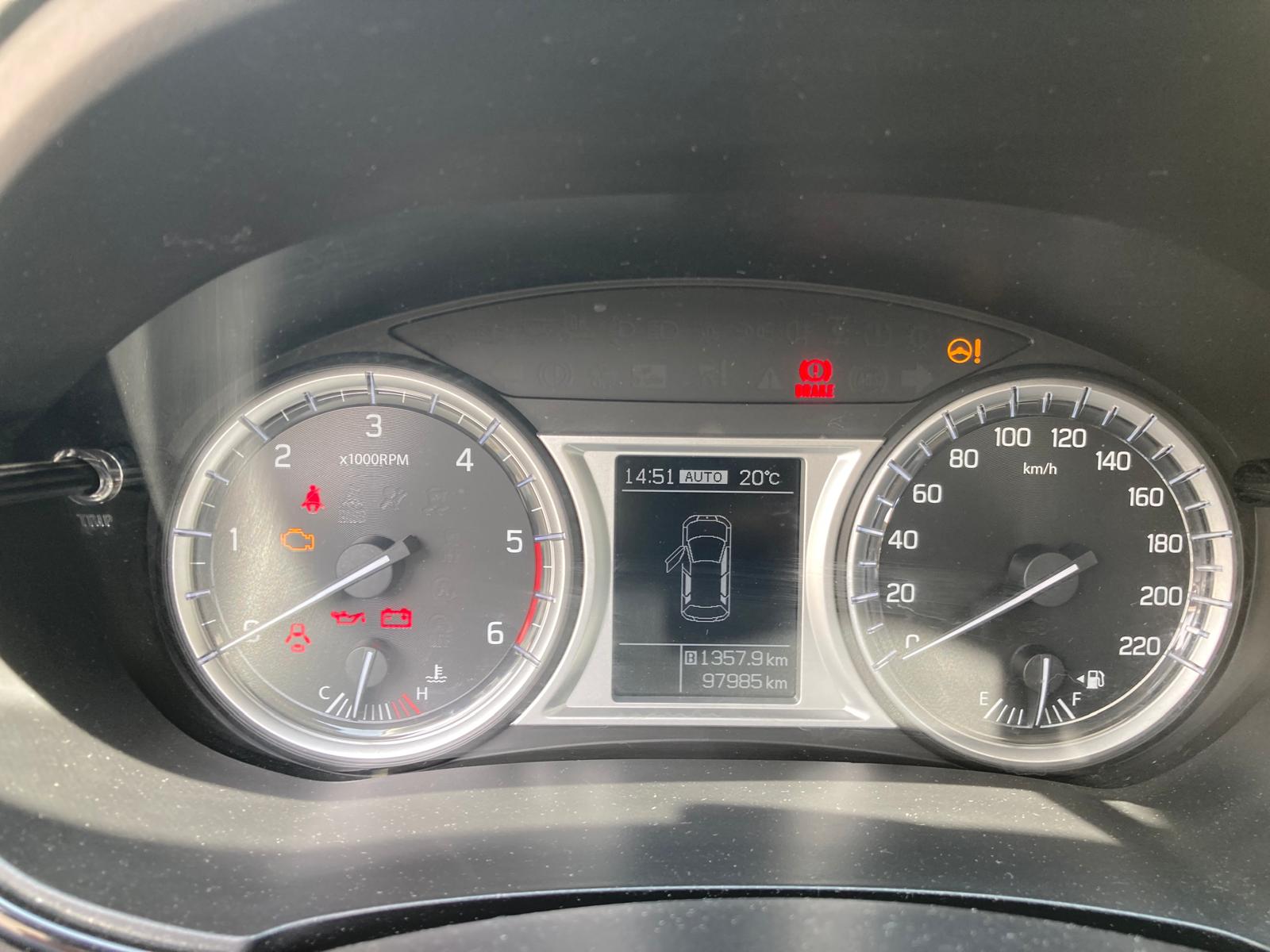 SUZUKI Vitara 1.6 TD Sergio Cellano Top-image-7