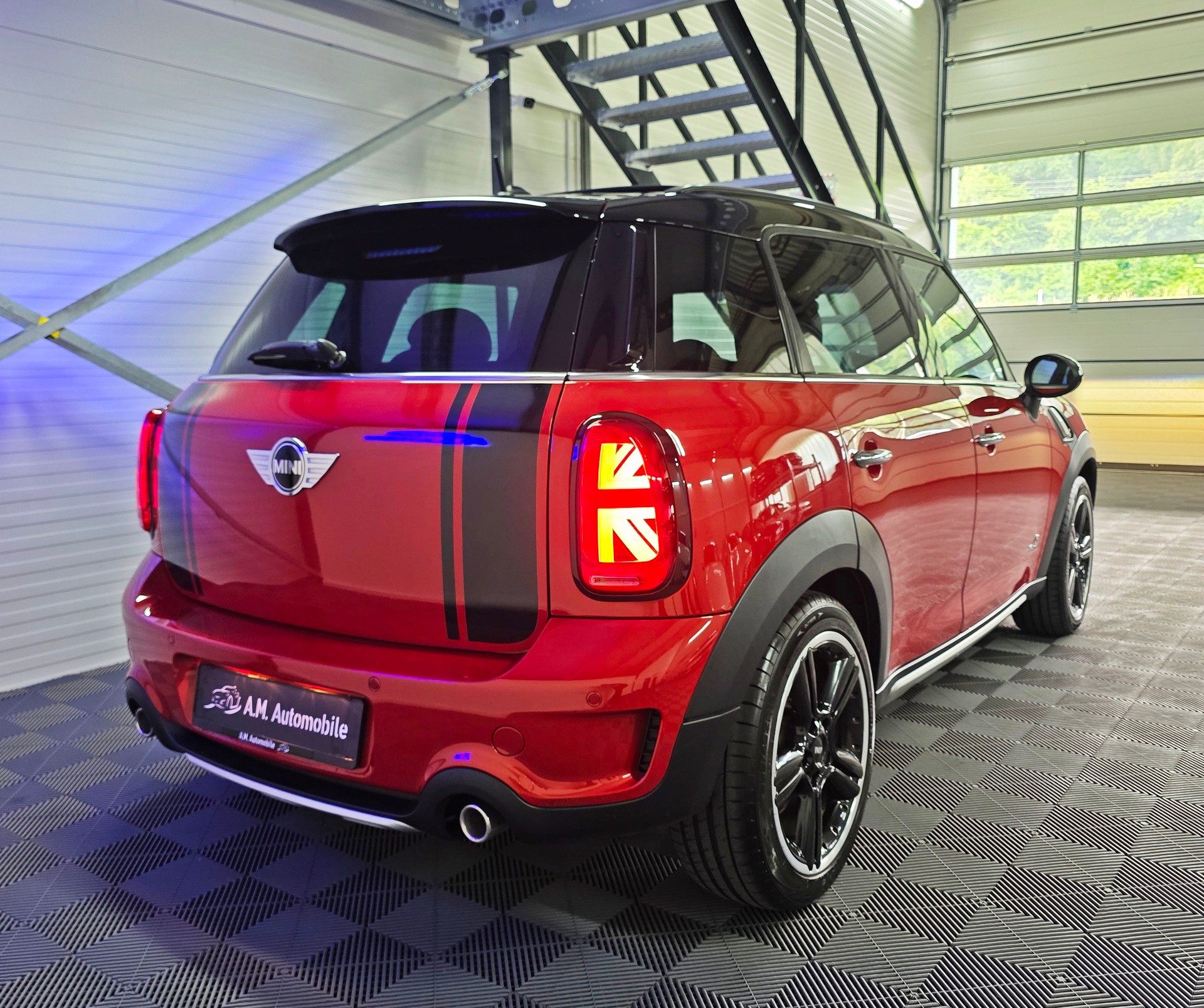 MINI Countryman Cooper SD ALL4 Snowhill-image-4