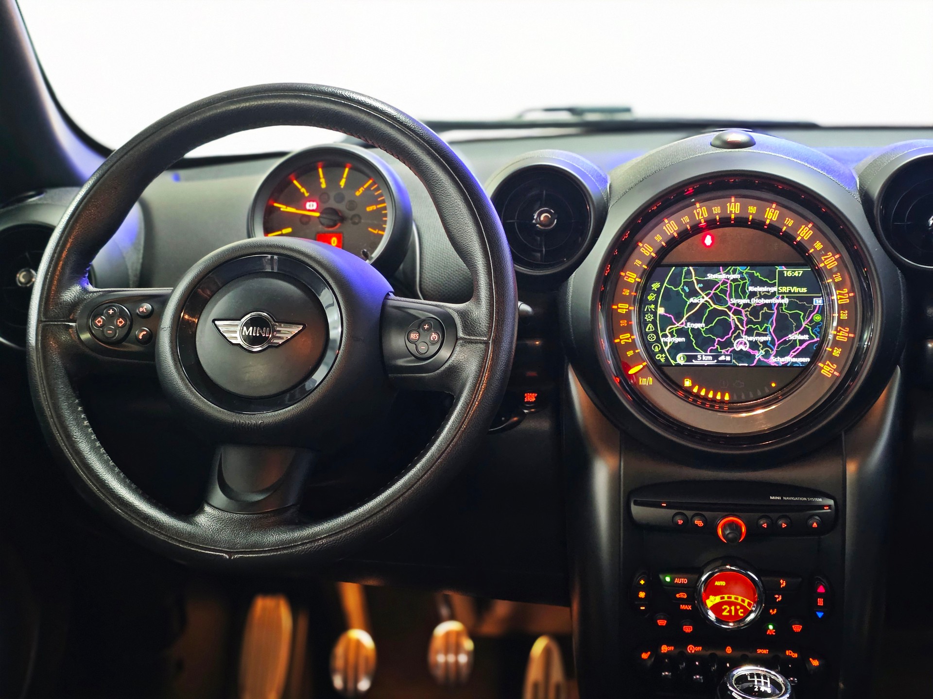 MINI Countryman Cooper SD ALL4 Snowhill-image-14