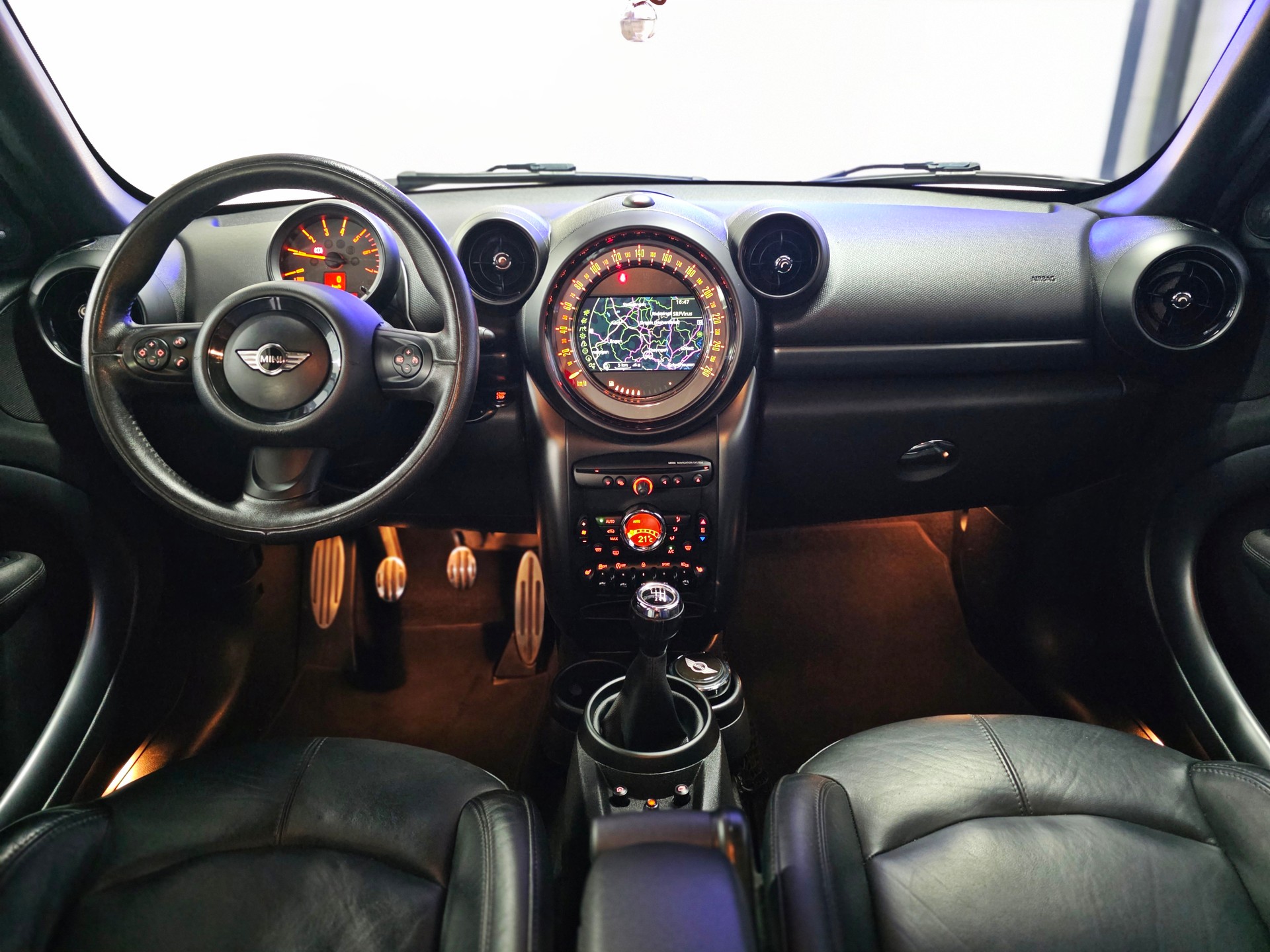 MINI Countryman Cooper SD ALL4 Snowhill-image-13