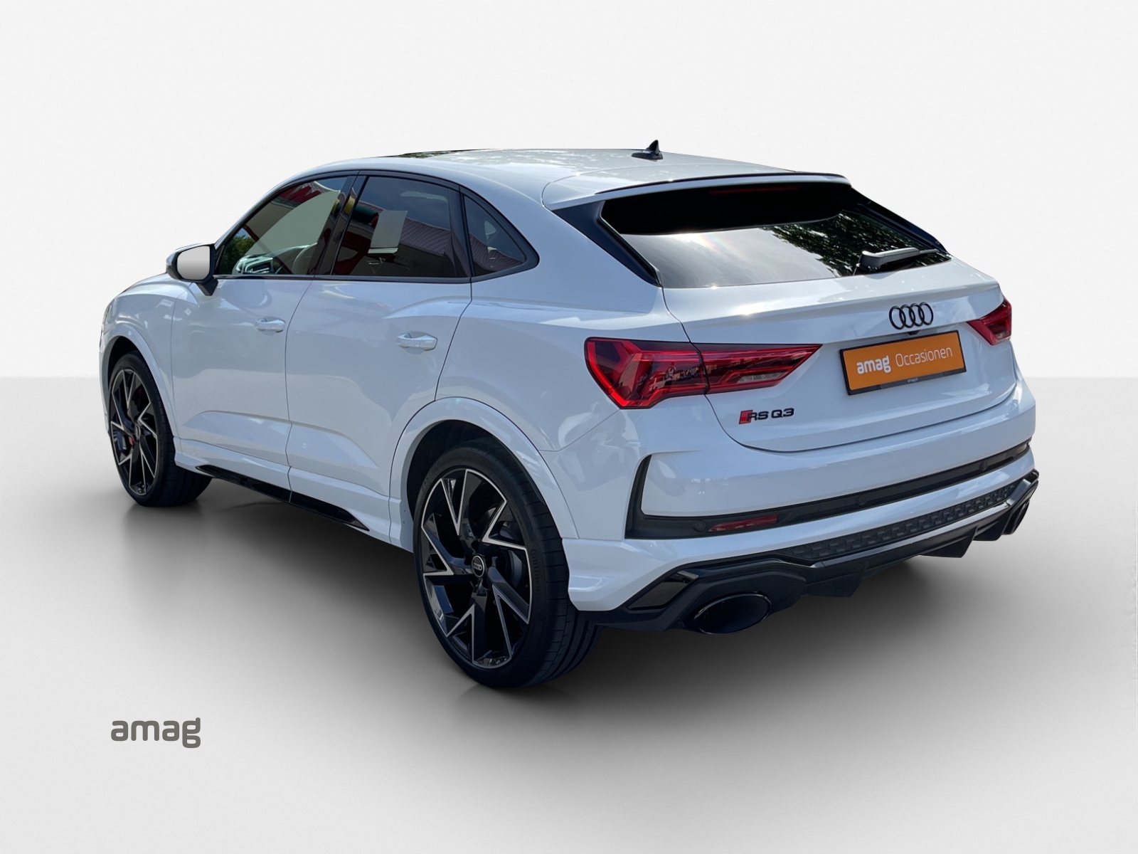 AUDI RS Q3 Sportback quattro S tronic-image-2
