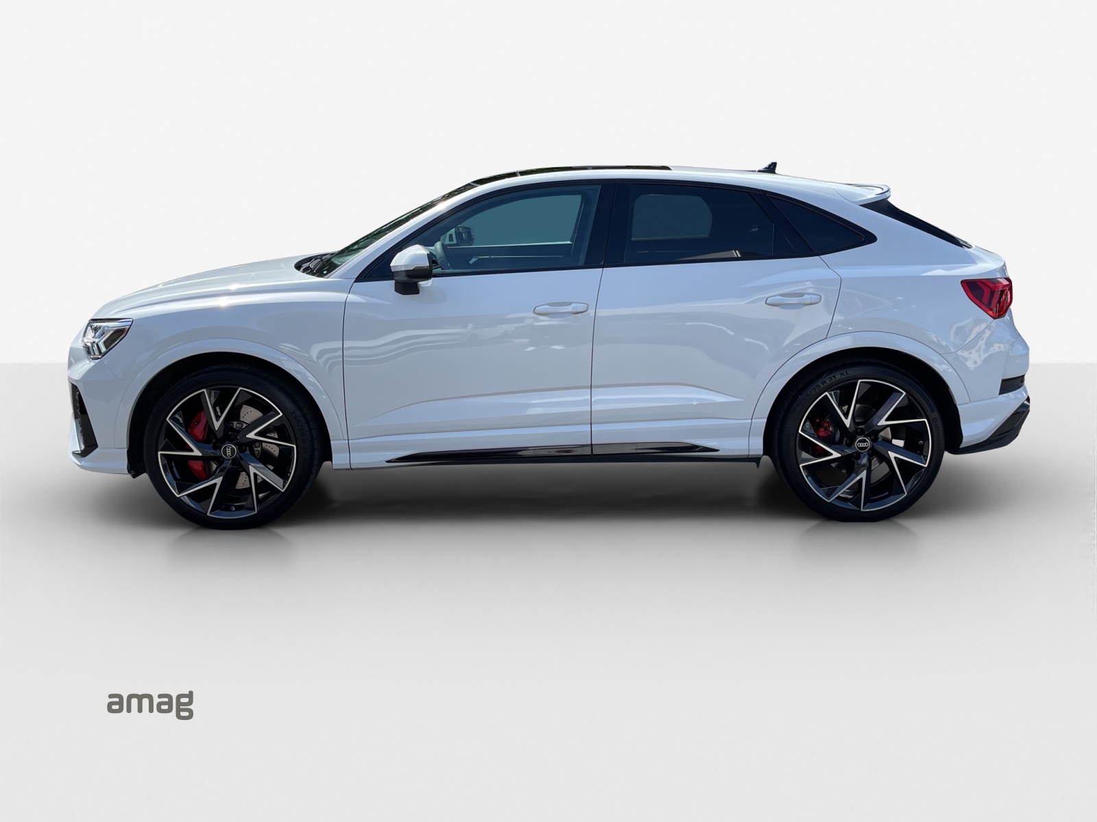 AUDI RS Q3 Sportback quattro S tronic-image-1