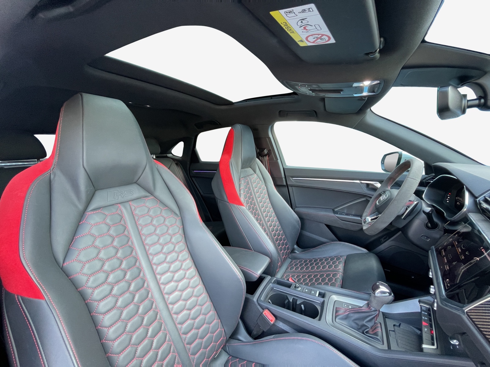 AUDI RS Q3 Sportback quattro S tronic-image-14