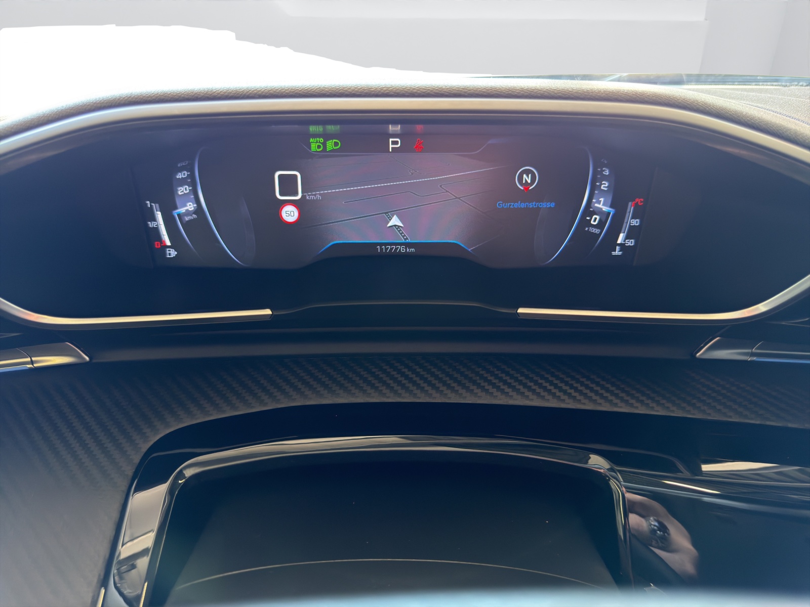PEUGEOT 508 SW 2.0 Blue HDI Allure EAT8-image-27