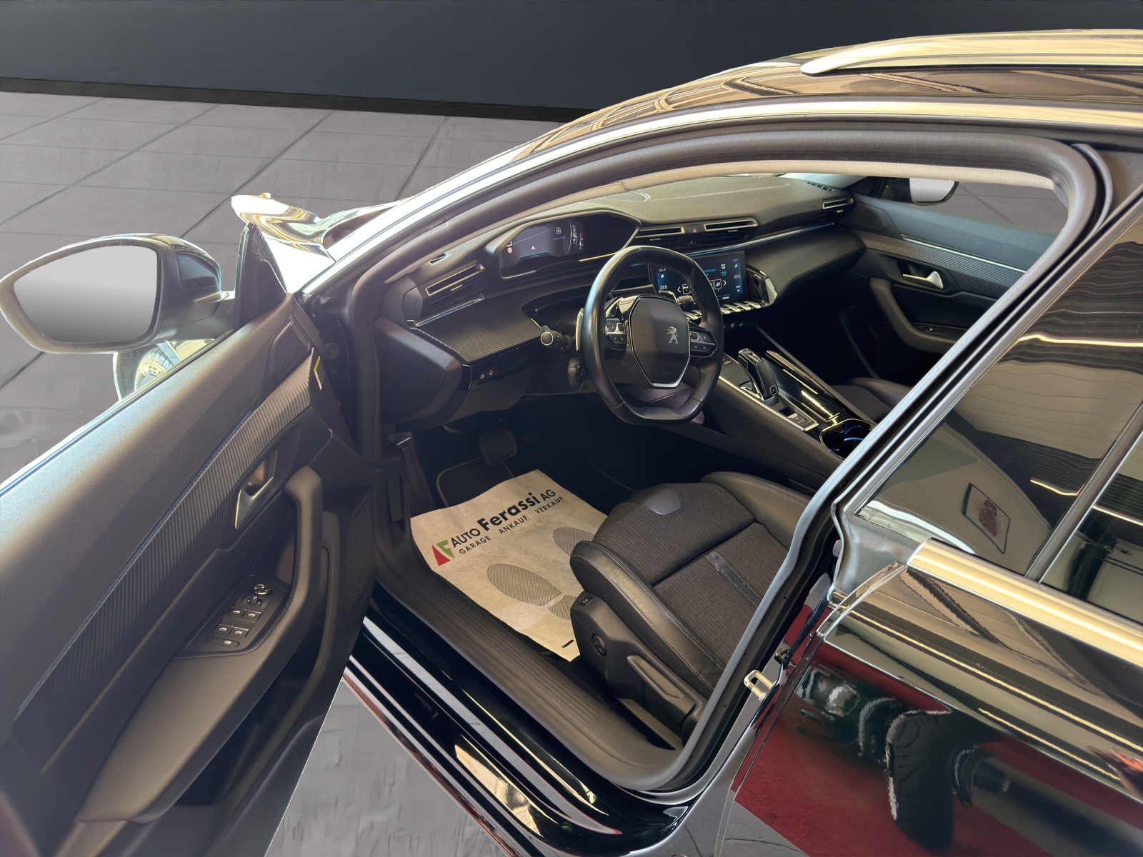 PEUGEOT 508 SW 2.0 Blue HDI Allure EAT8-image-28