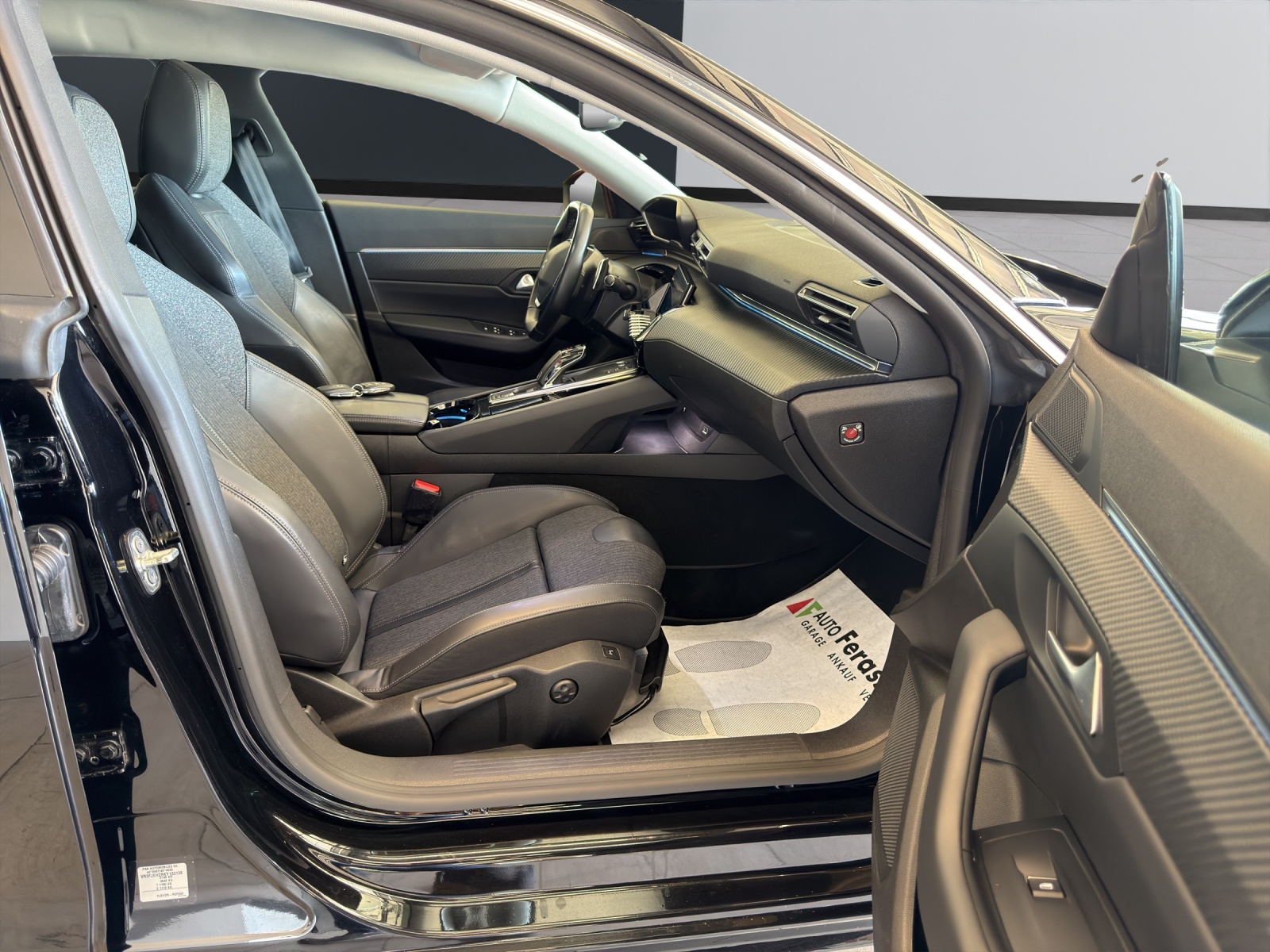 PEUGEOT 508 SW 2.0 Blue HDI Allure EAT8-image-26