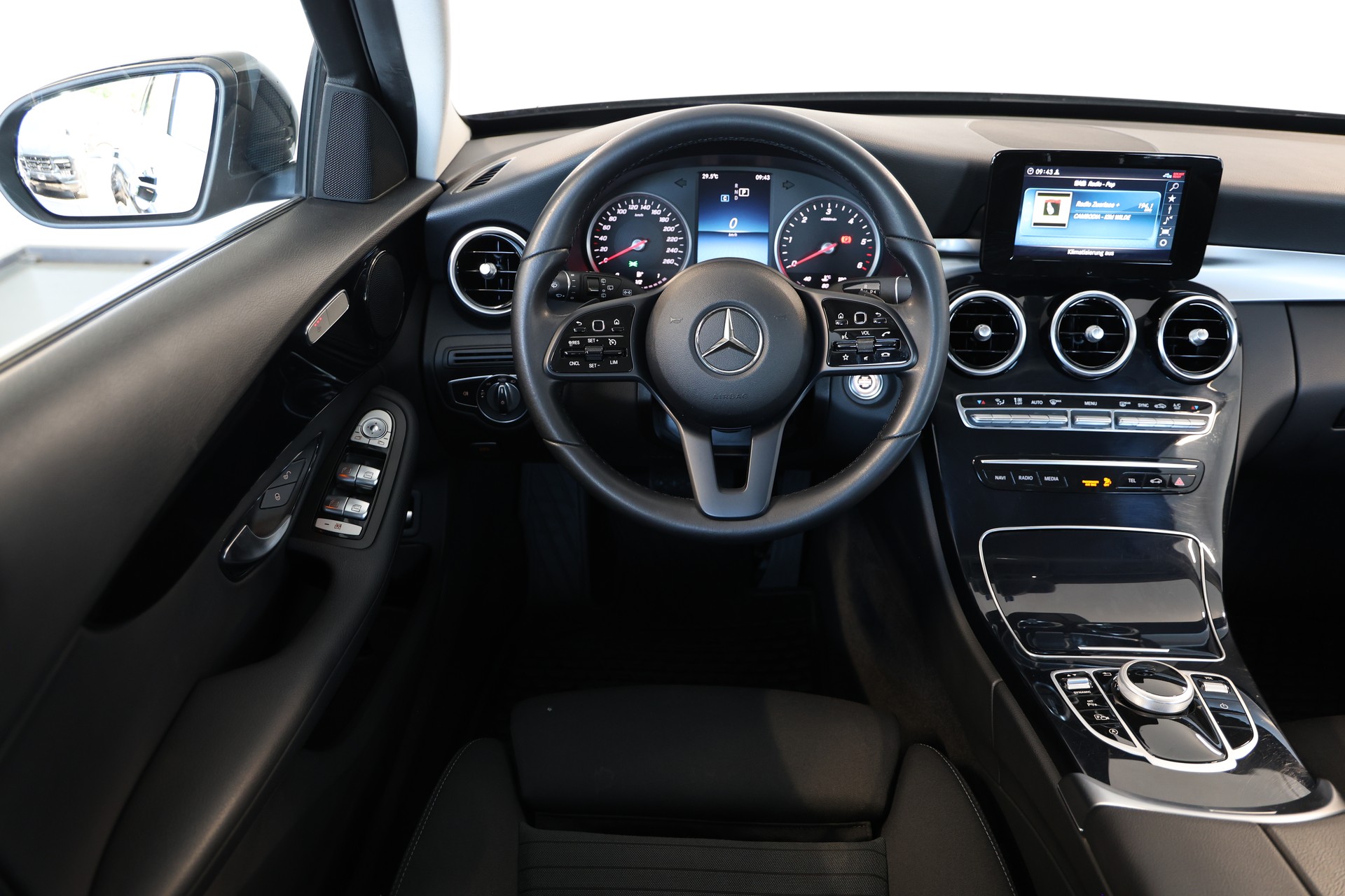 MERCEDES-BENZ C 220 d 9G-Tronic-image-8