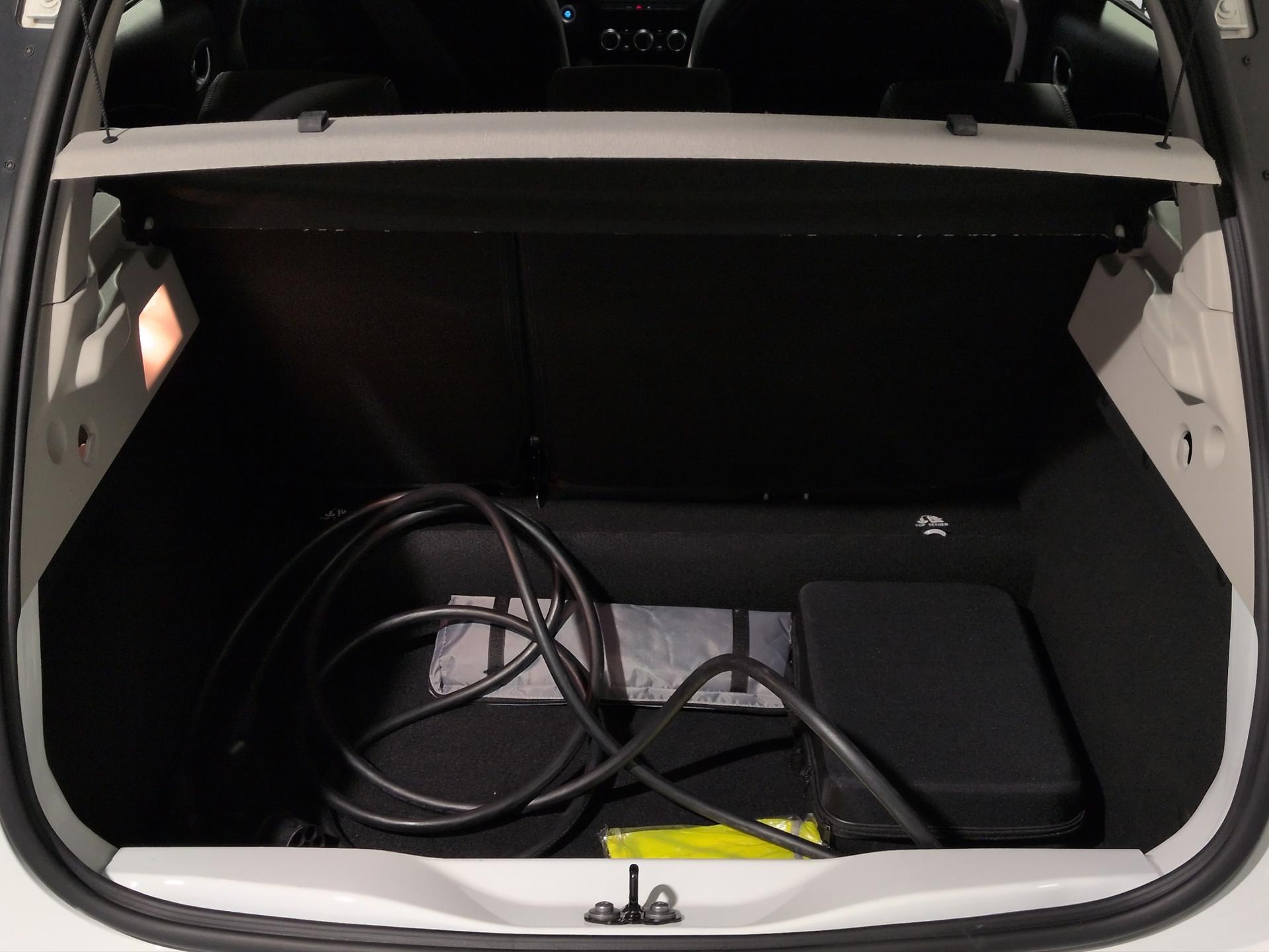 RENAULT Zoe Intens R135 (incl. Batterie)-image-16