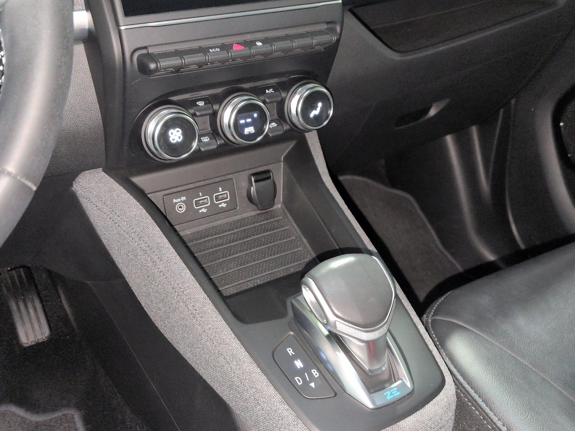 RENAULT Zoe Intens R135 (incl. Batterie)-image-12