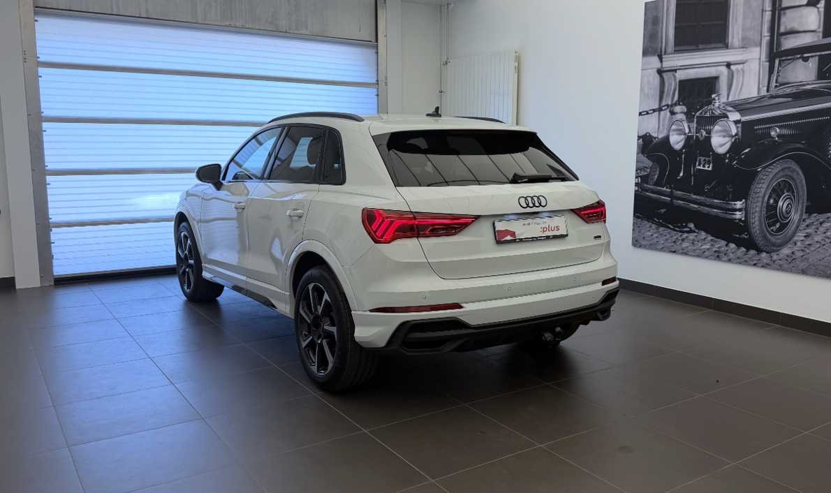 AUDI Q3 45 TFSI S line quattro S-tronic-image-22