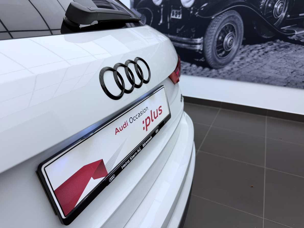 AUDI Q3 45 TFSI S line quattro S-tronic-image-21